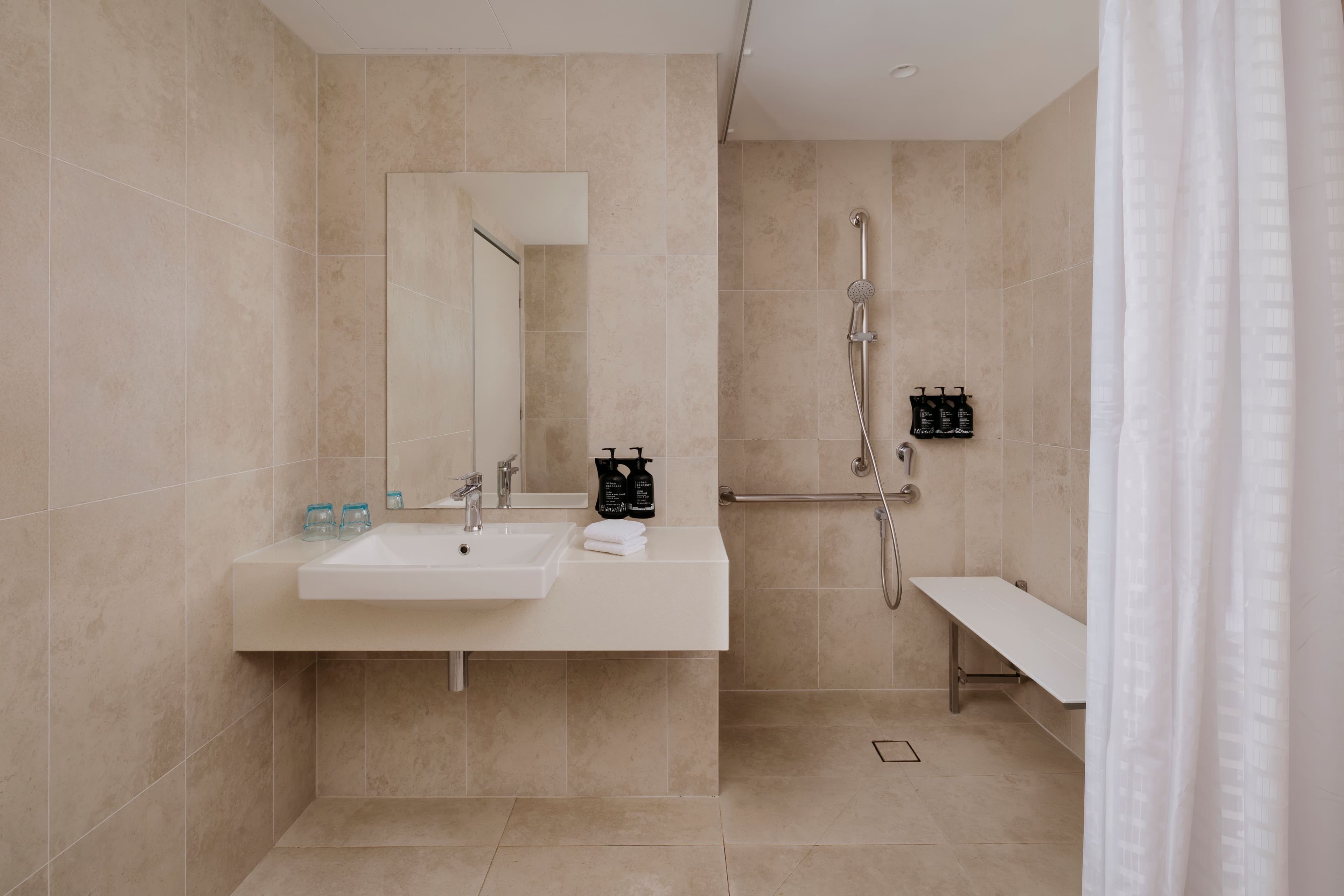 Holiday Inn Express & Suites Sunshine Coast — 23