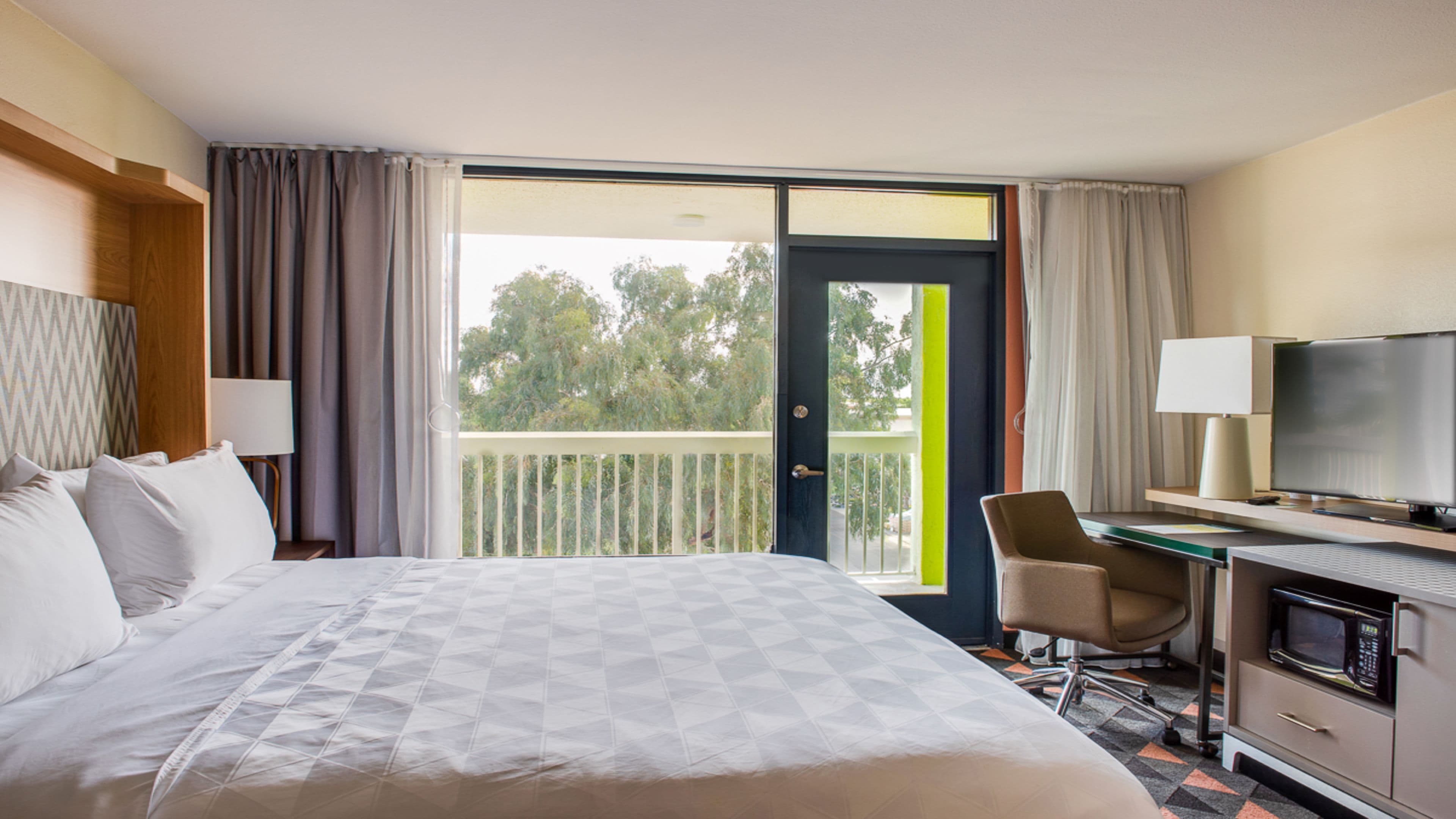 Holiday Inn Phoenix-Mesa/Chandler — 17