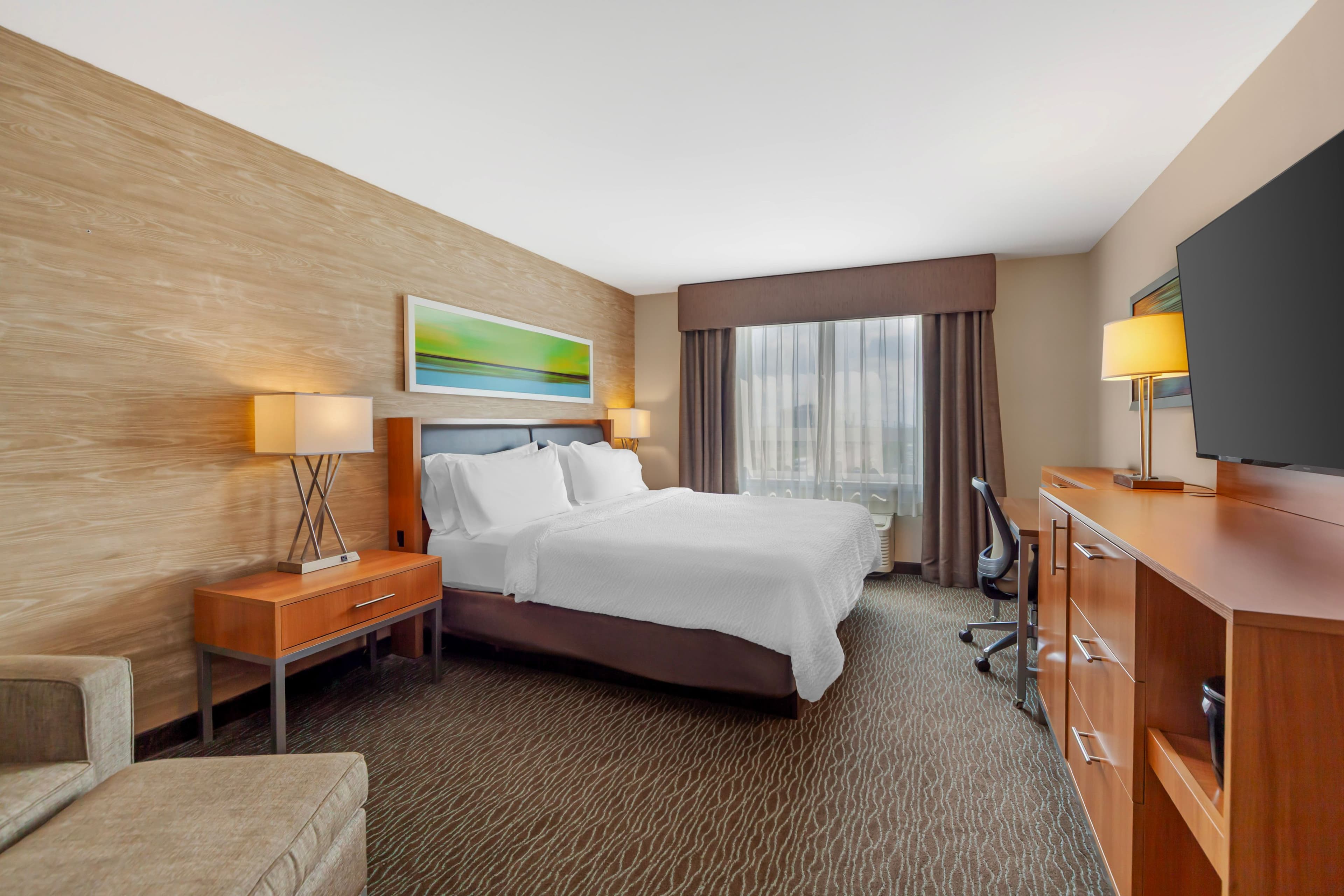 Holiday Inn & Suites Edmonton Arpt - Conference Ctr — 4