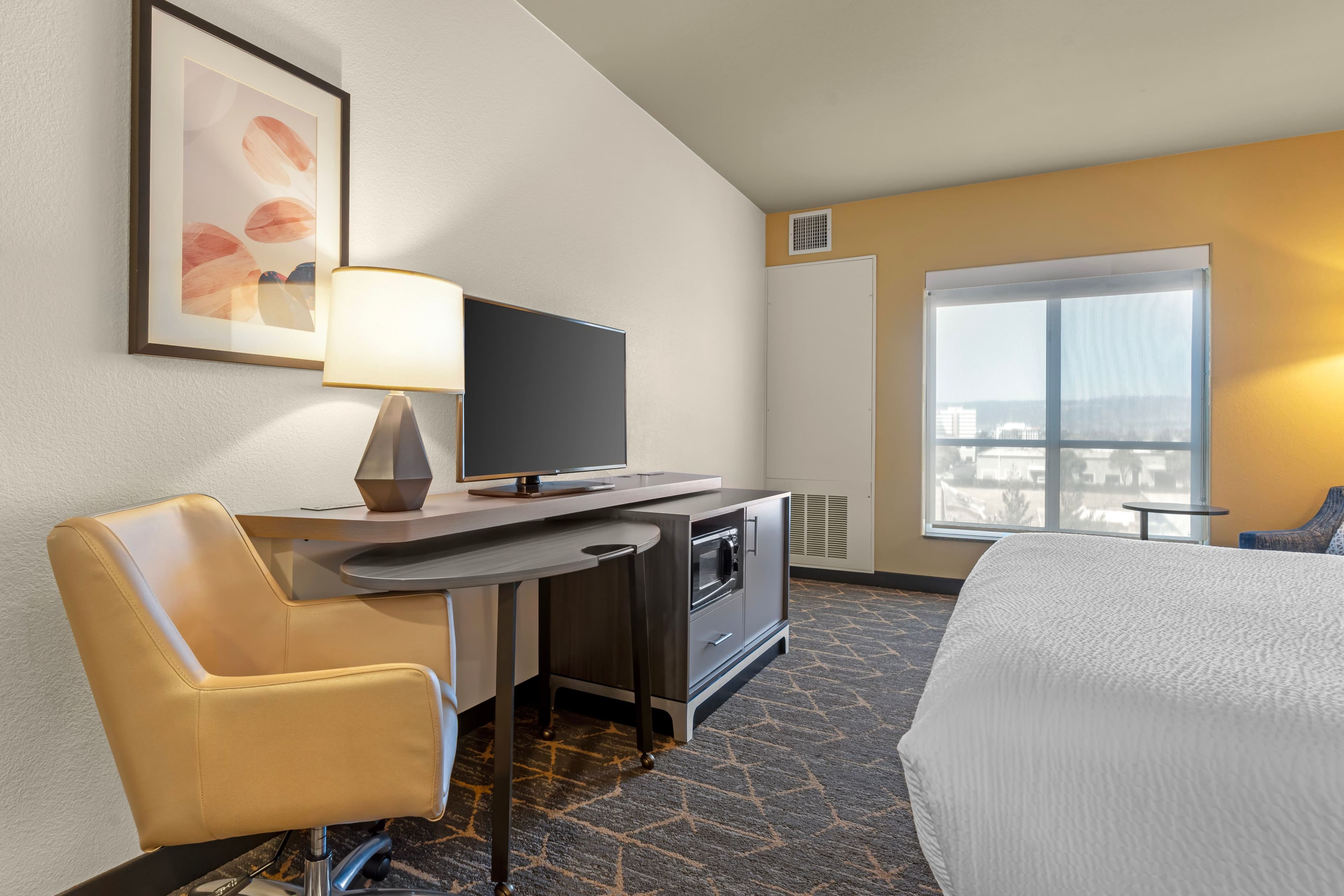 Holiday Inn & Suites Oakland - Airport — 17