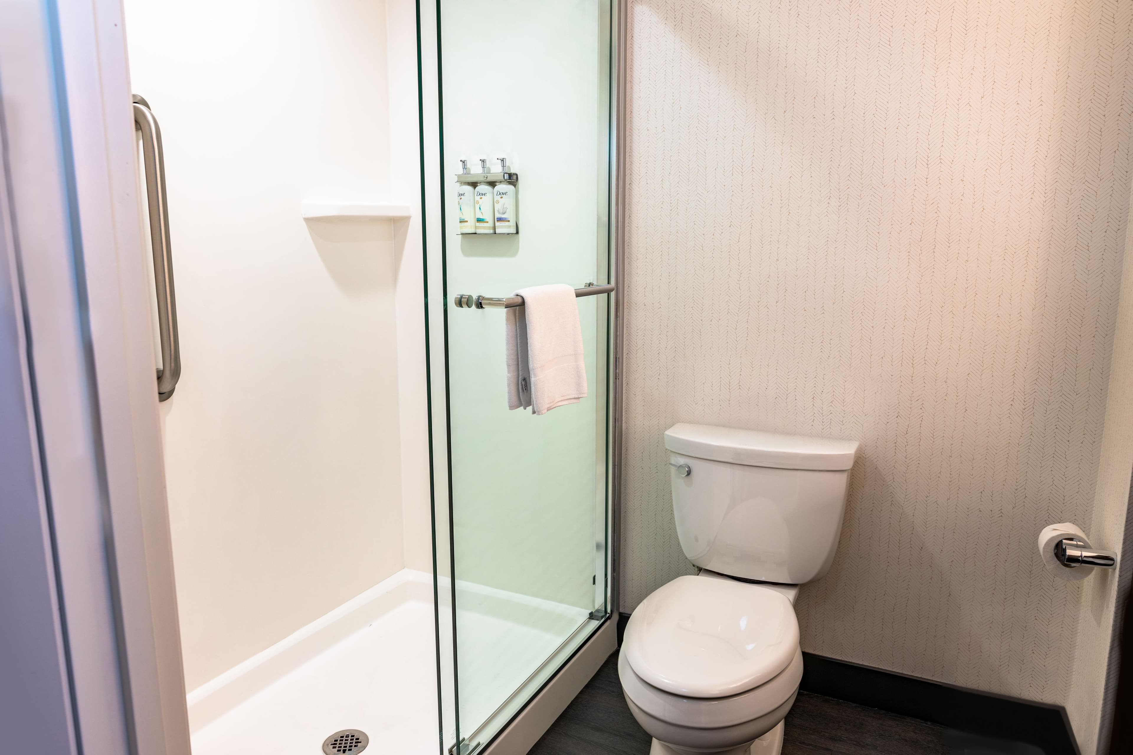 Holiday Inn & Suites Oakland - Airport — 12