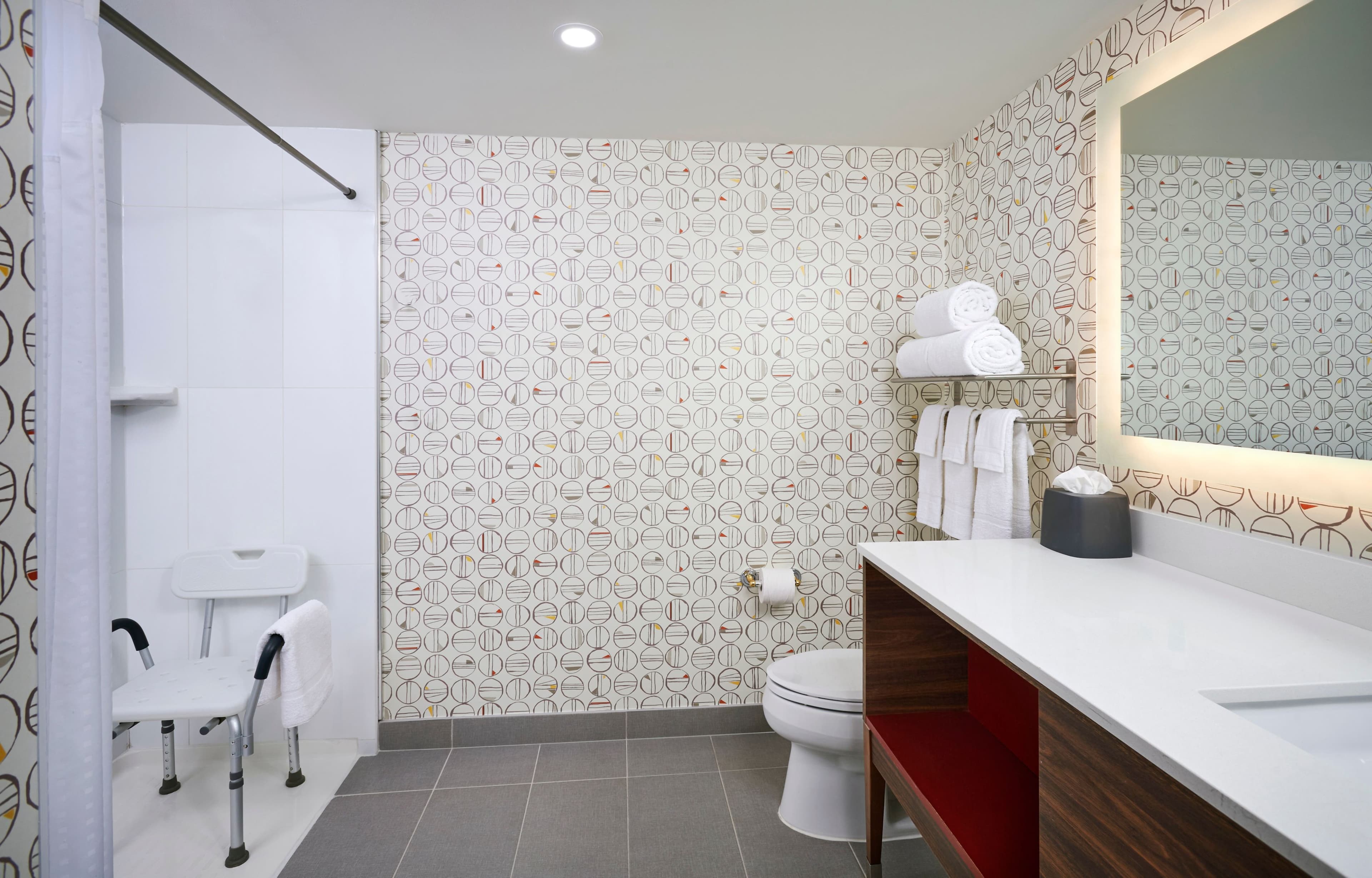 Holiday Inn & Suites Oakville @ Bronte — 16