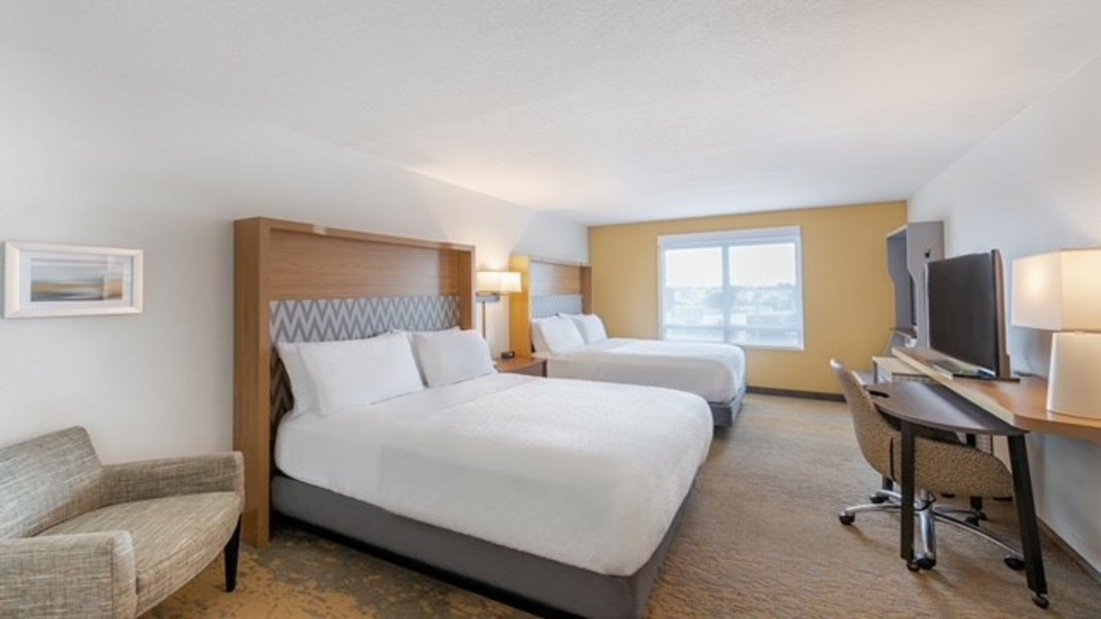 Holiday Inn & Suites Orange Park - Wells Rd. - Image 2