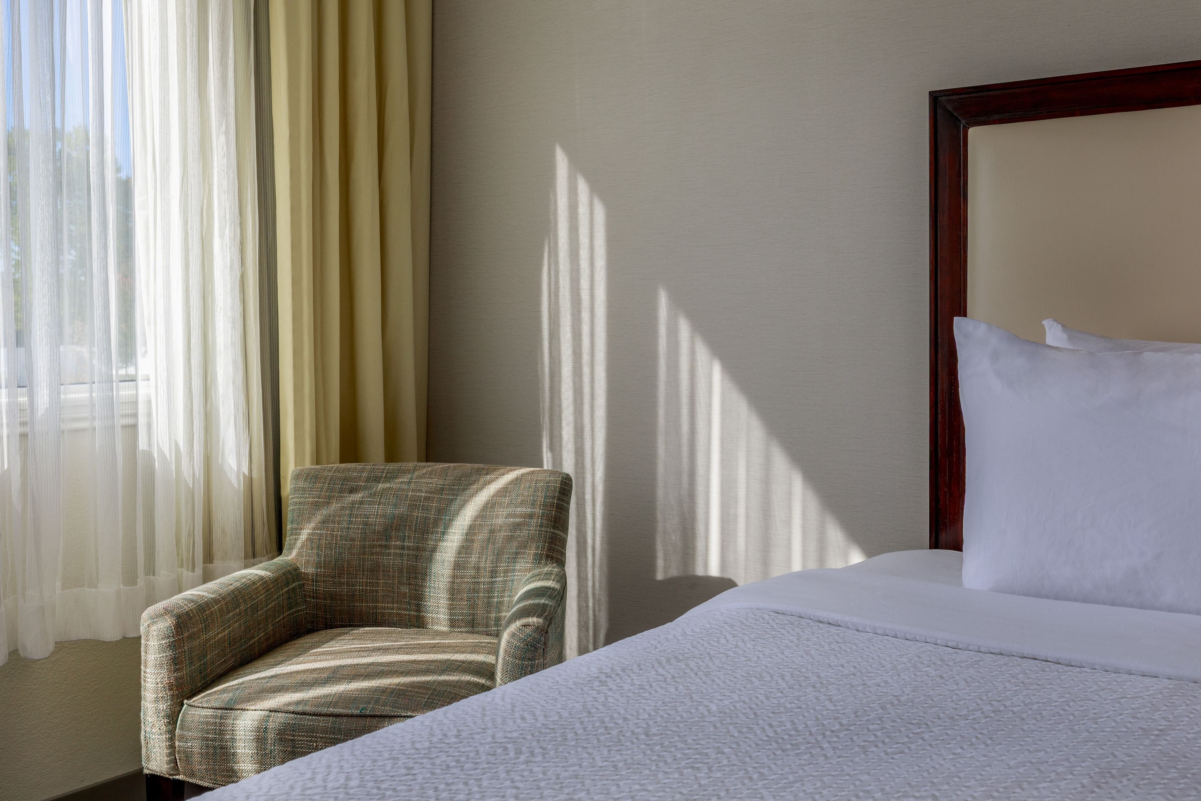 Holiday Inn & Suites Boston-Peabody — 38