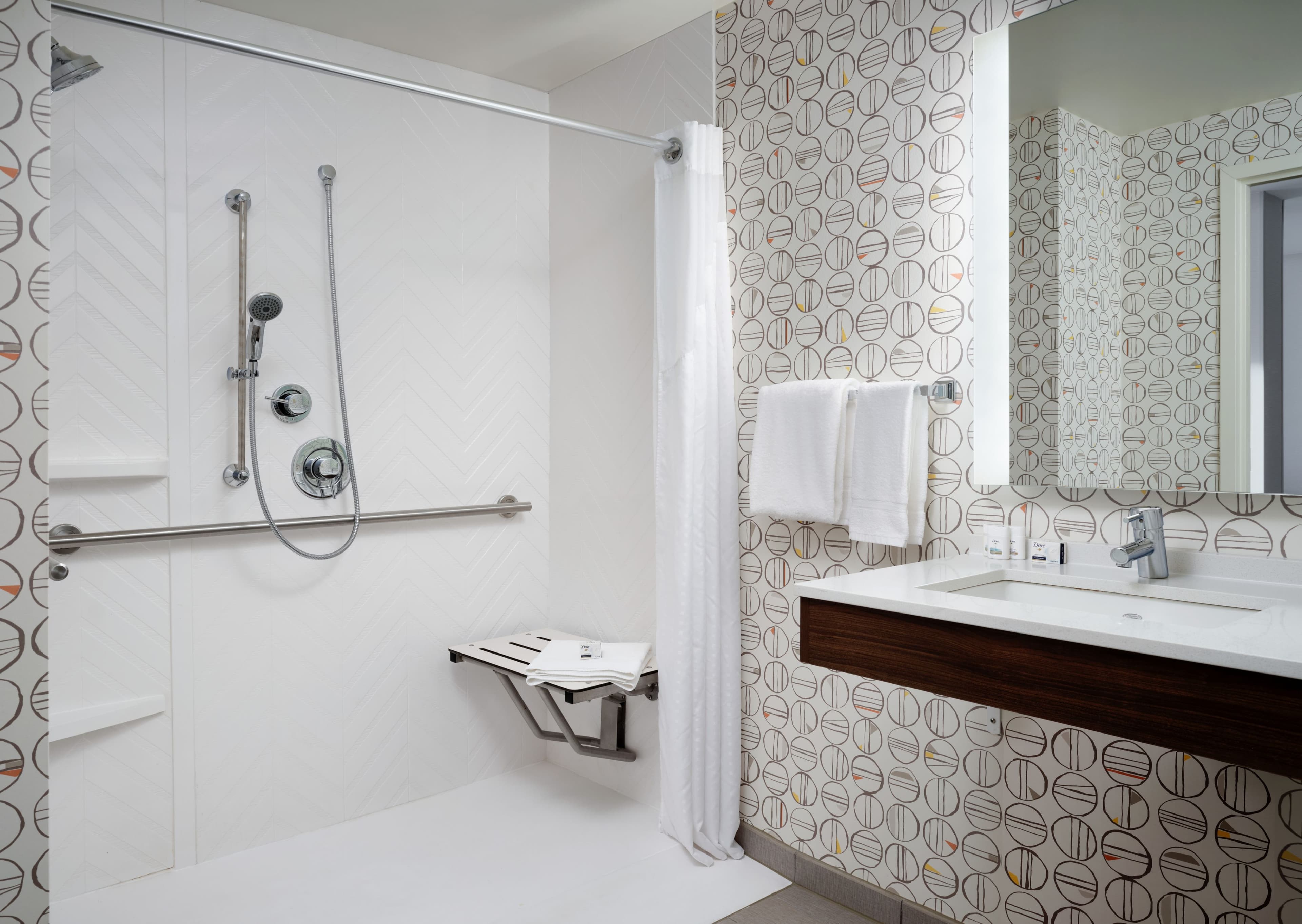 Holiday Inn & Suites Boston-Peabody — 30