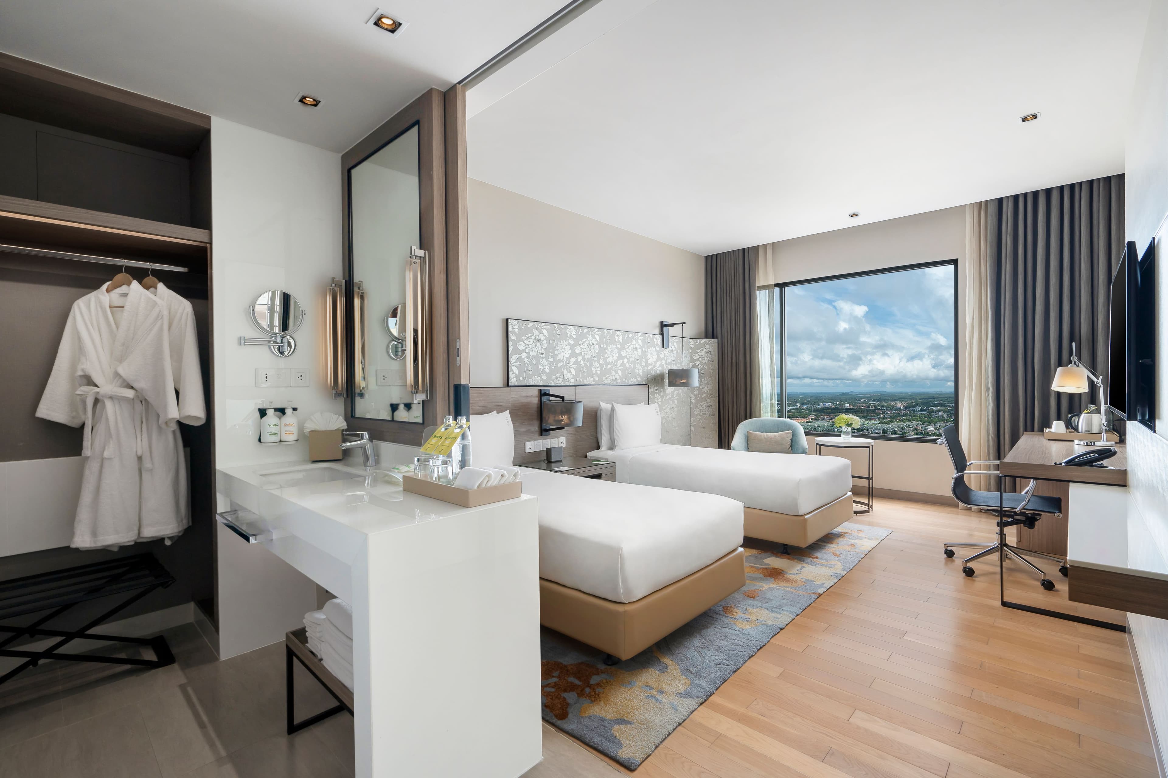 Holiday Inn & Suites Rayong City Centre — 15