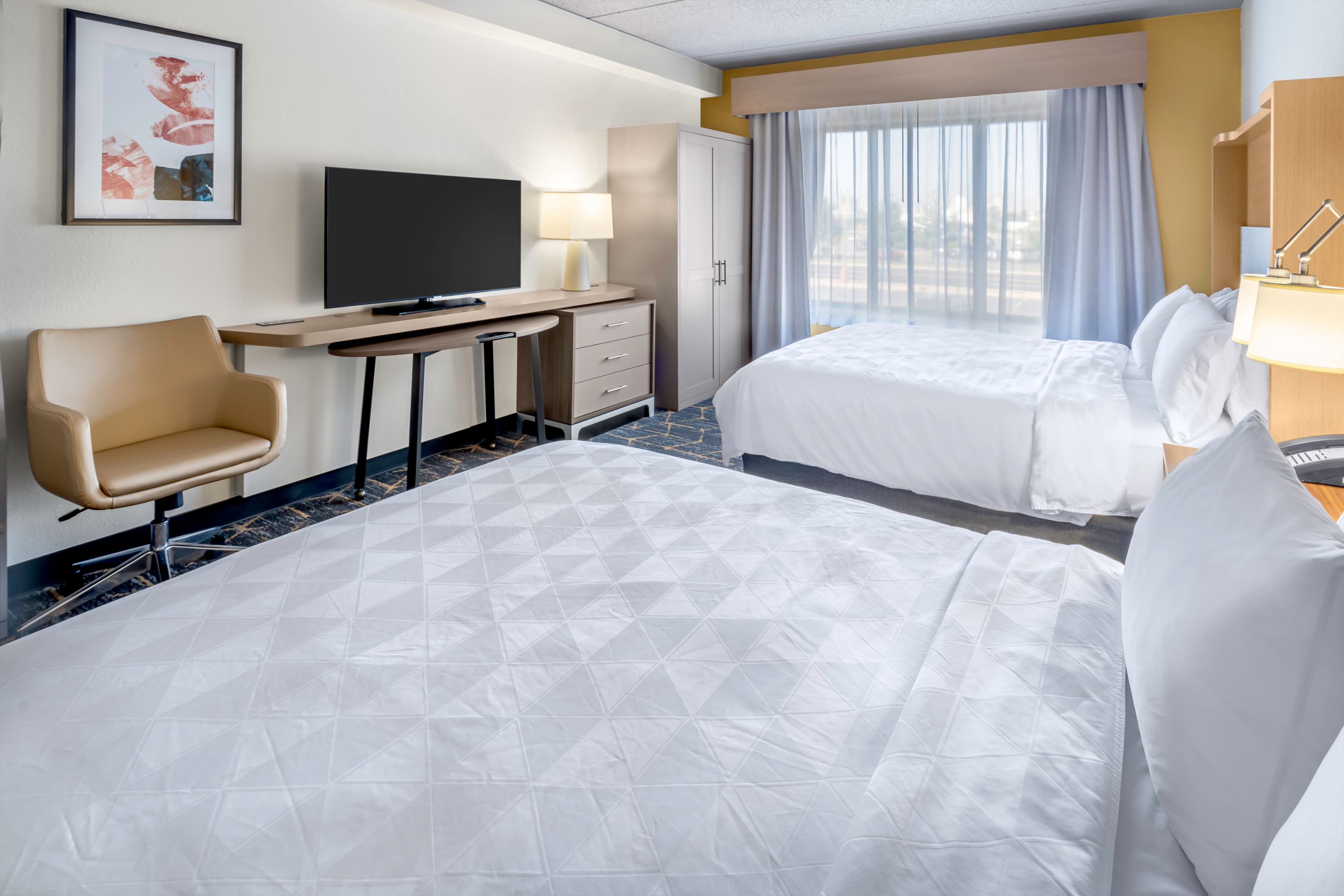 Holiday Inn & Suites Wausau-Rothschild — 29
