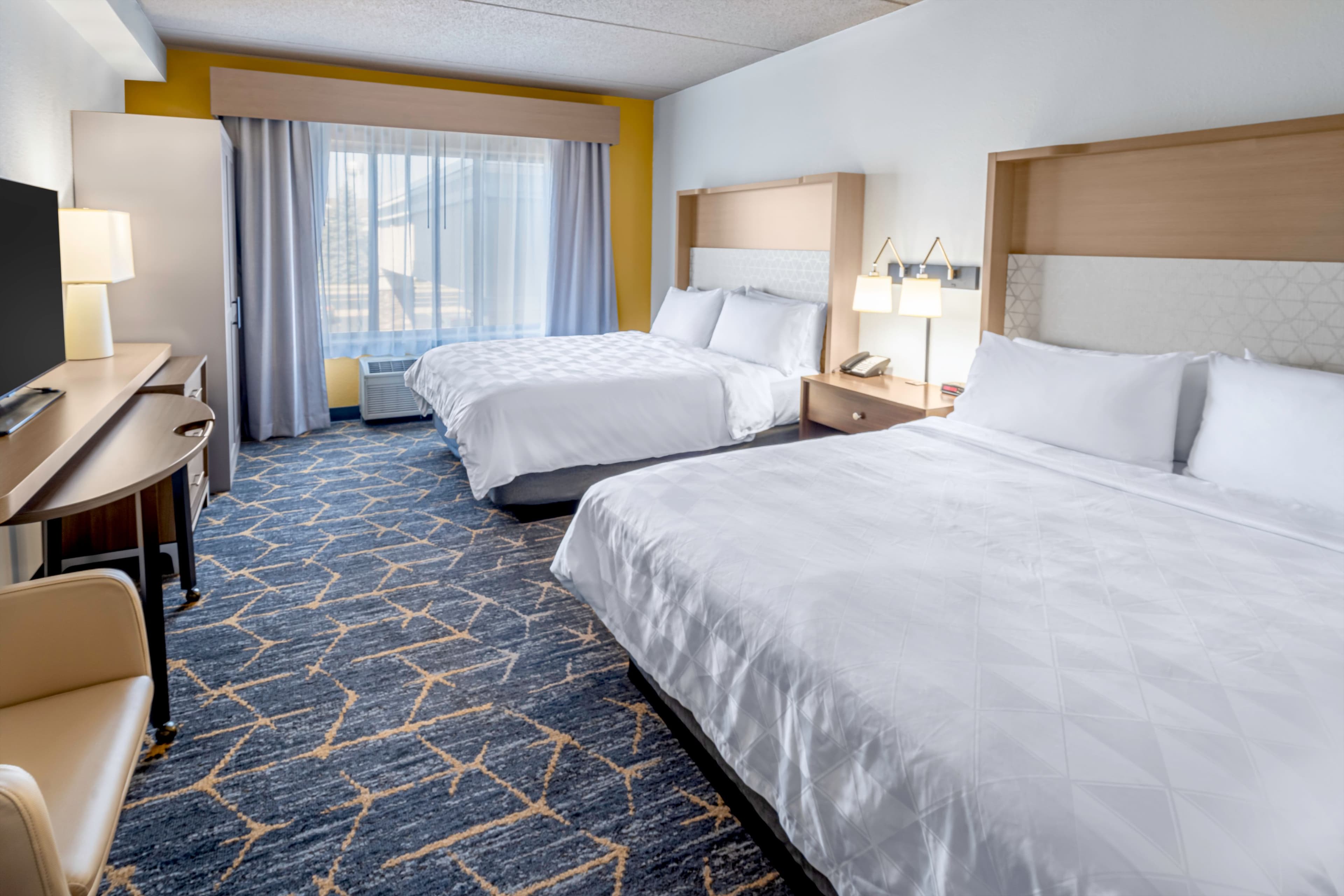 Holiday Inn & Suites Wausau-Rothschild — 27