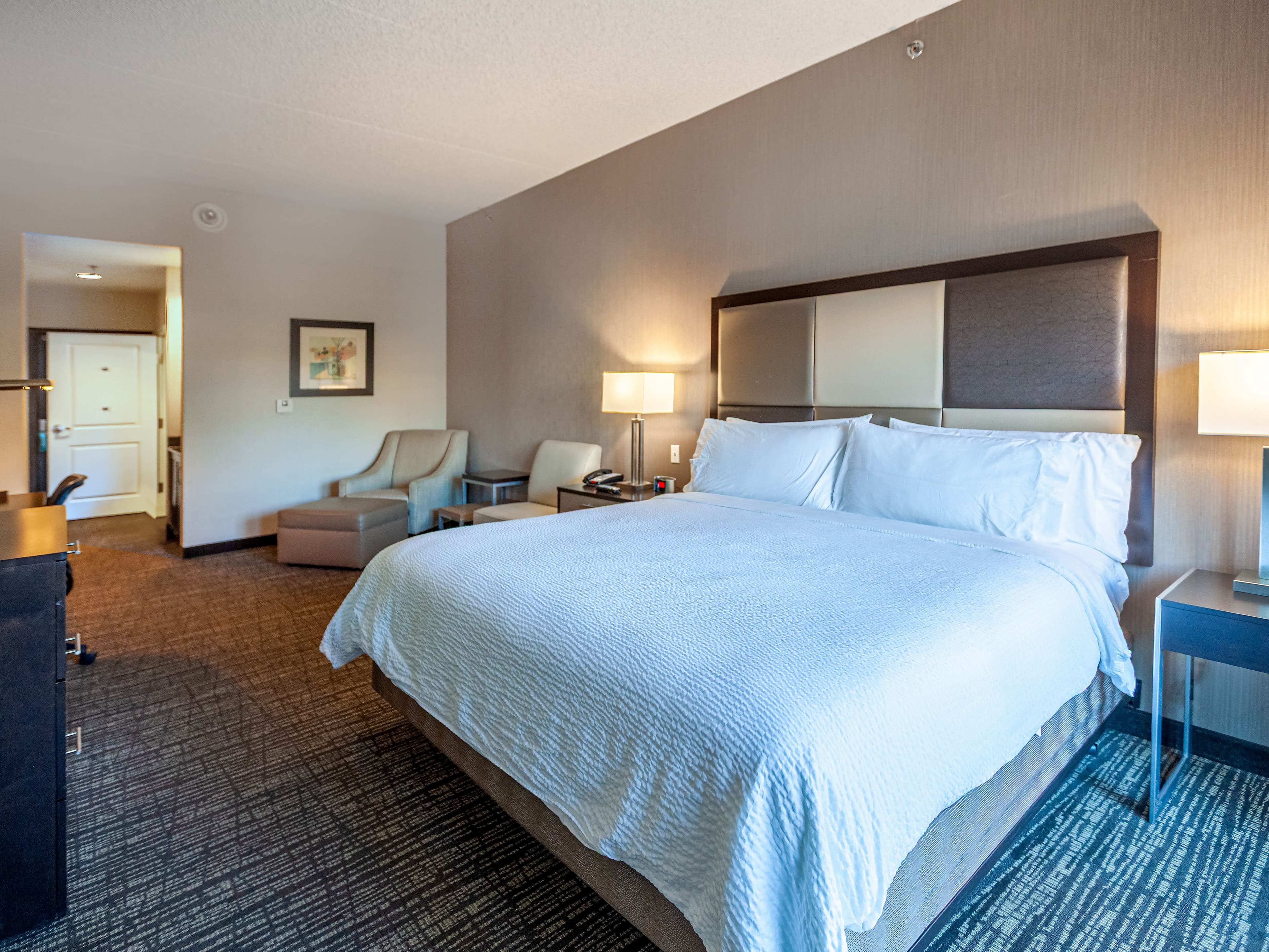 Holiday Inn & Suites Scottsdale North - Airpark — 14