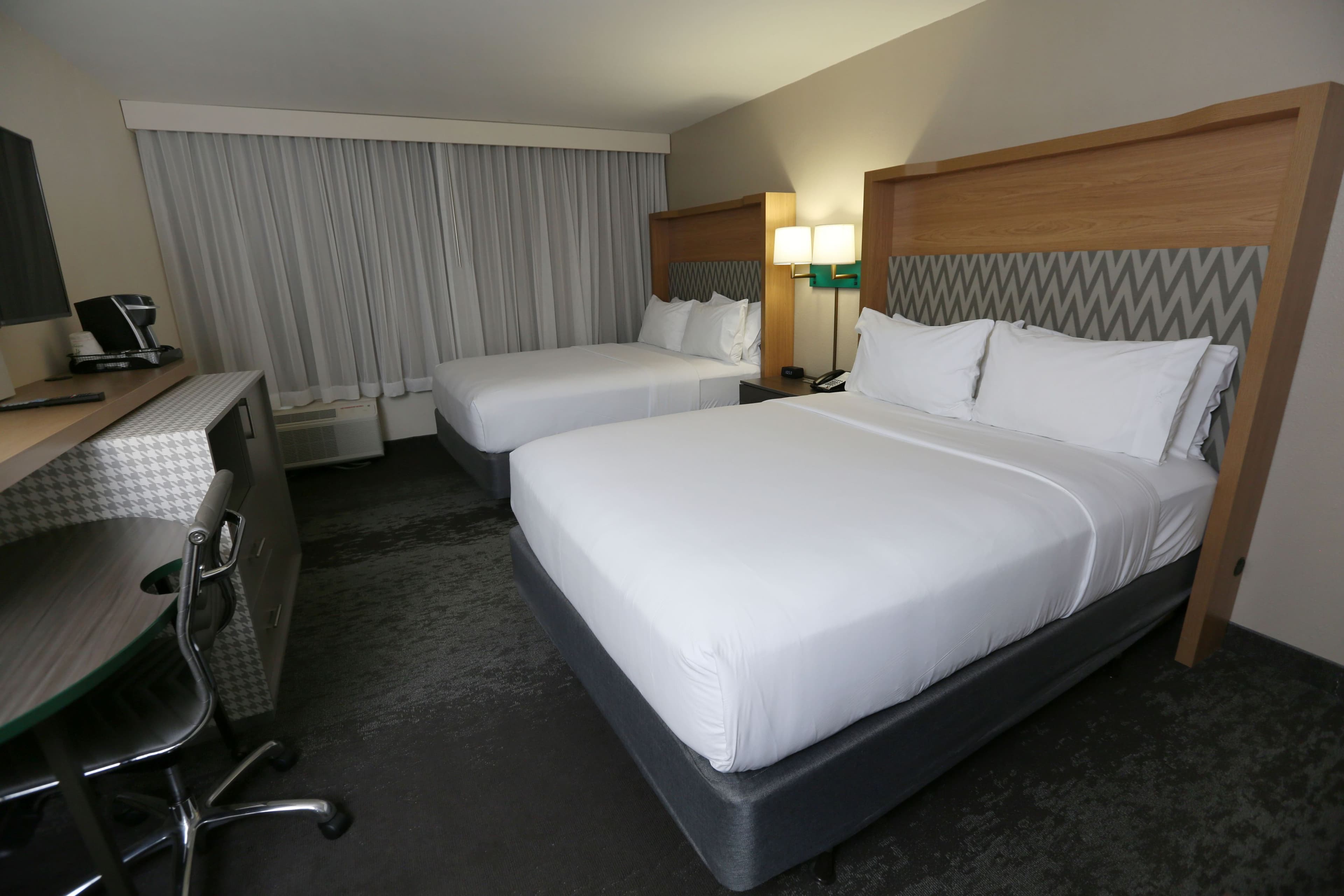 Holiday Inn & Suites Chicago North Shore (Skokie) — 21