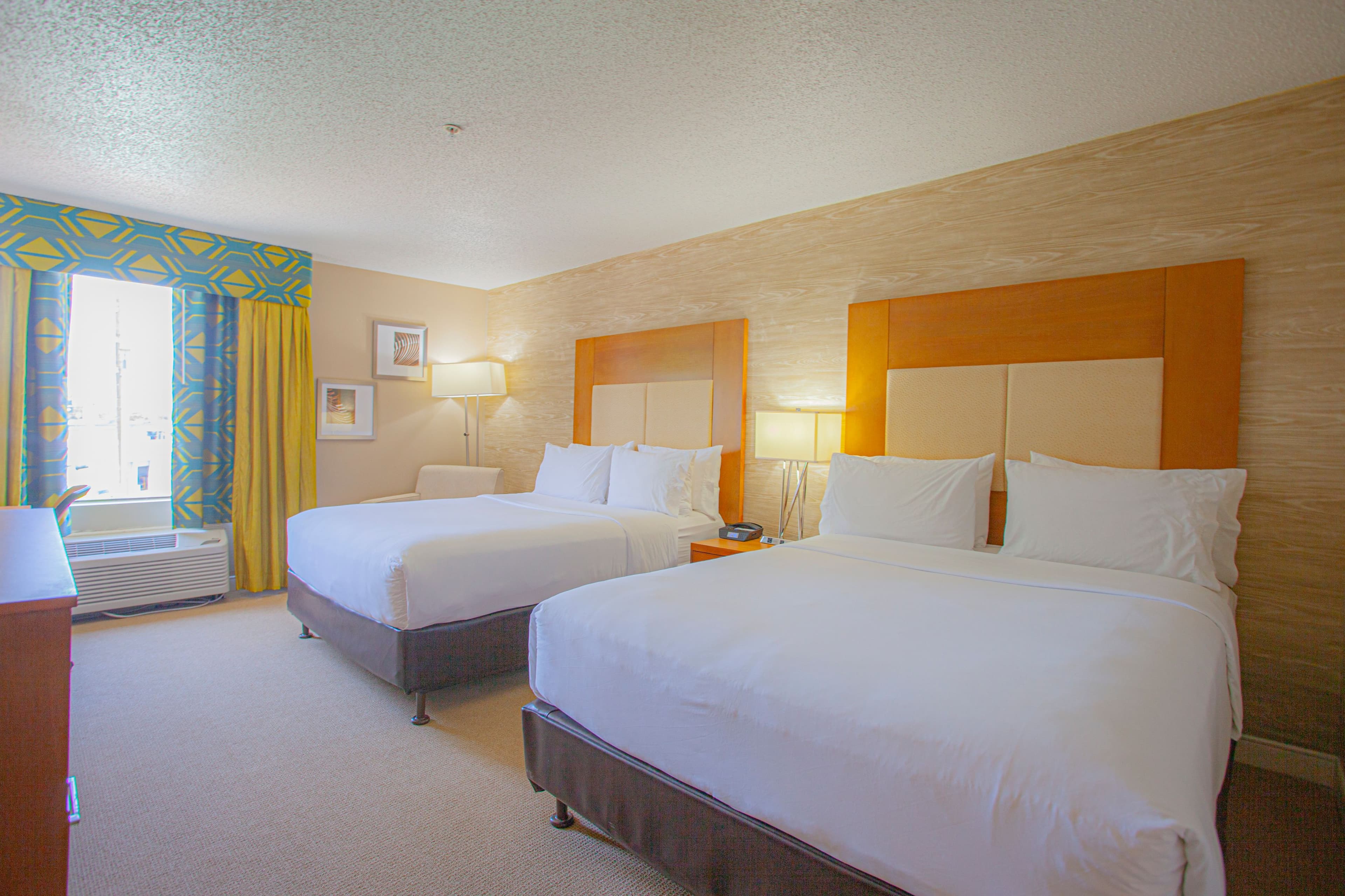 Holiday Inn & Suites SPRING - THE WOODLANDS AREA — 10