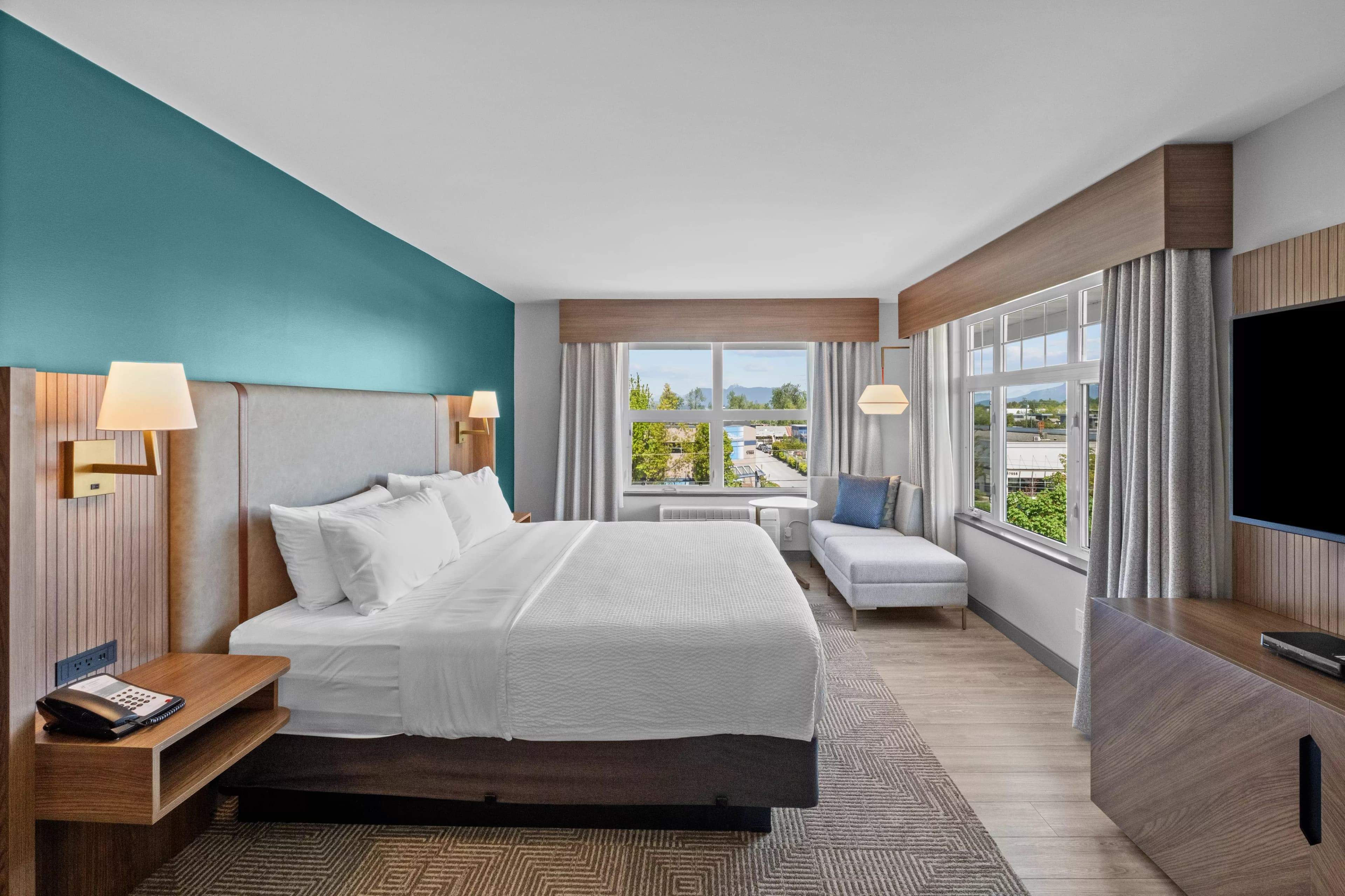 Holiday Inn & Suites Surrey East - Cloverdale — 9
