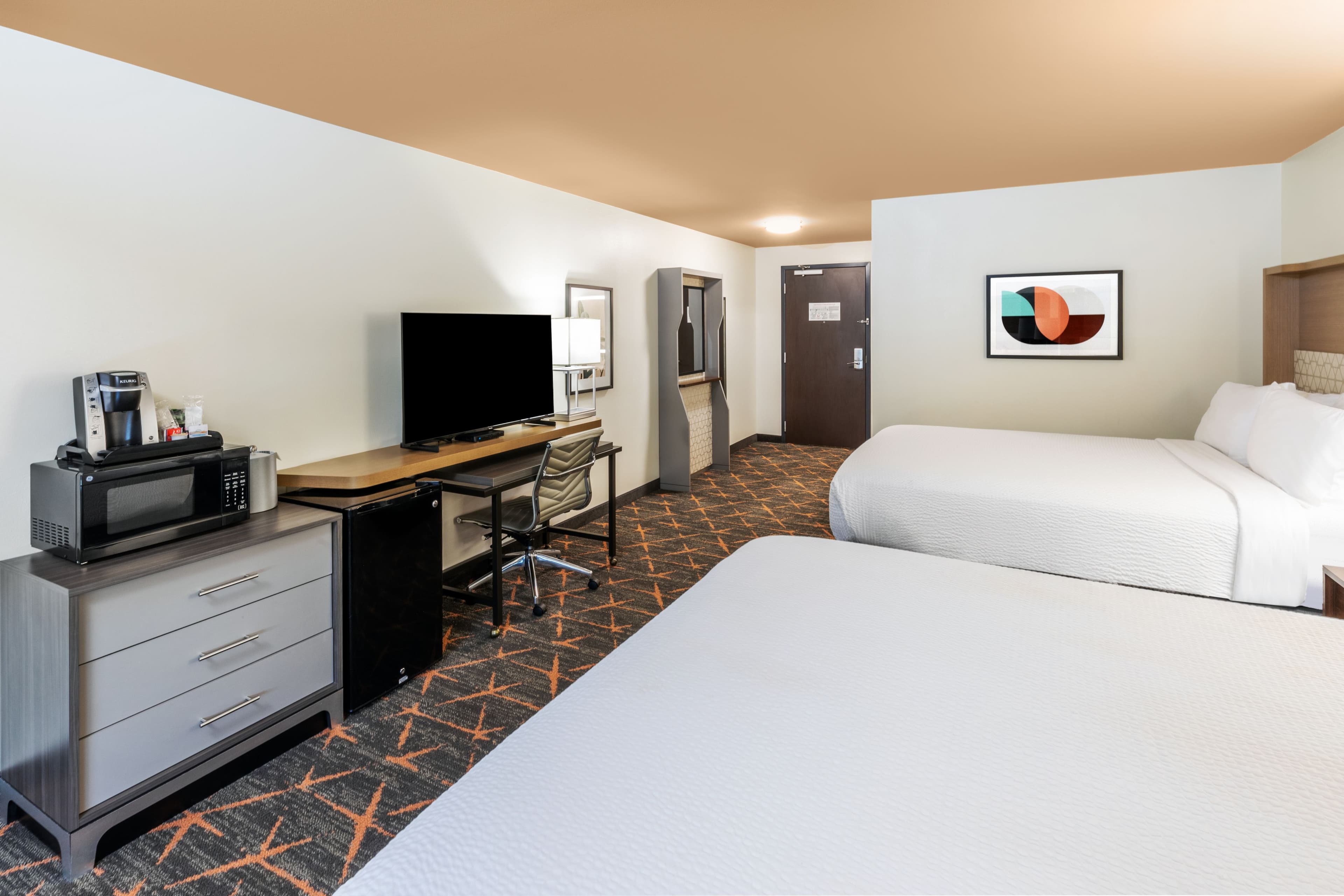 Holiday Inn & Suites Tulsa South — 8