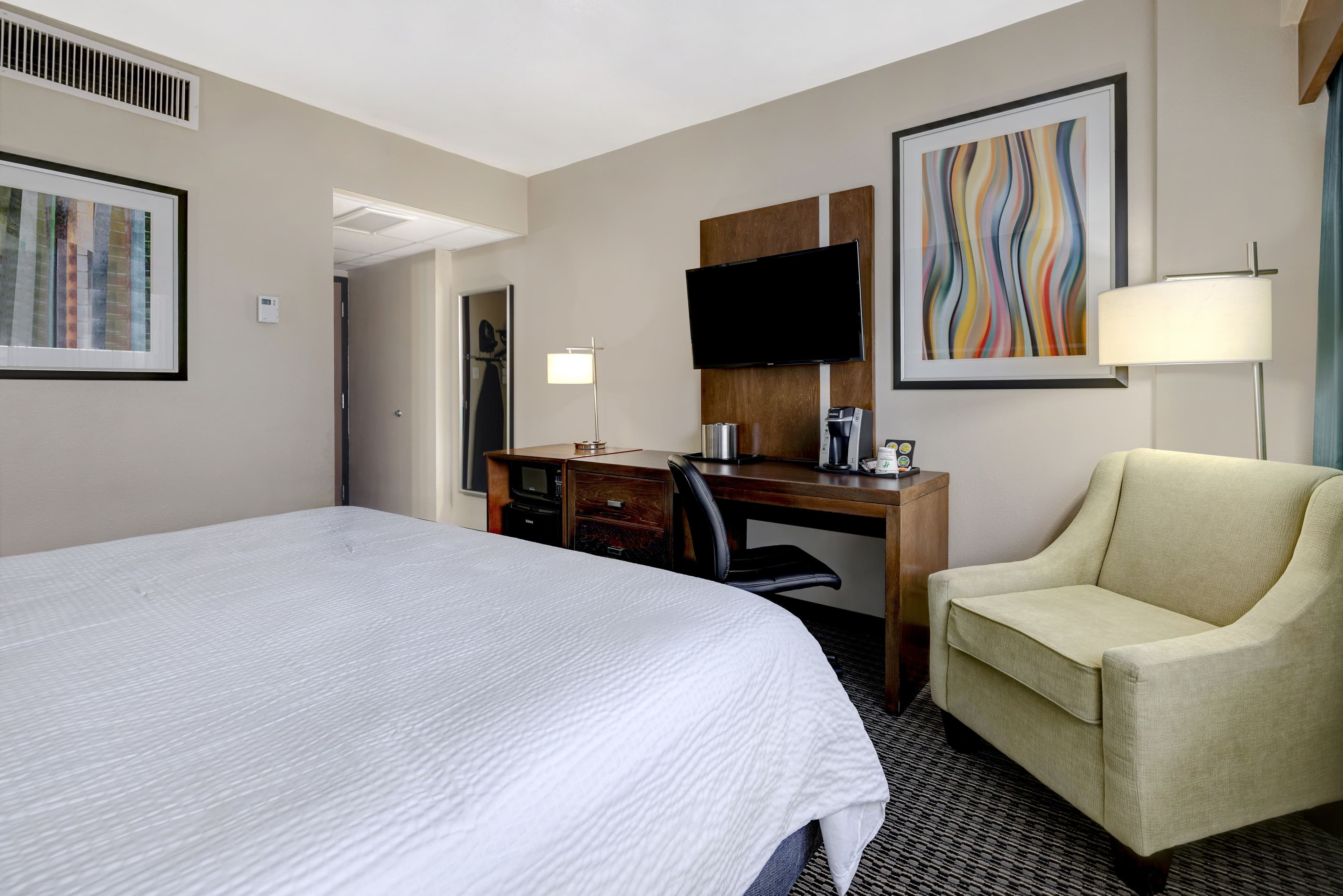 Holiday Inn Houston Downtown - Image 5