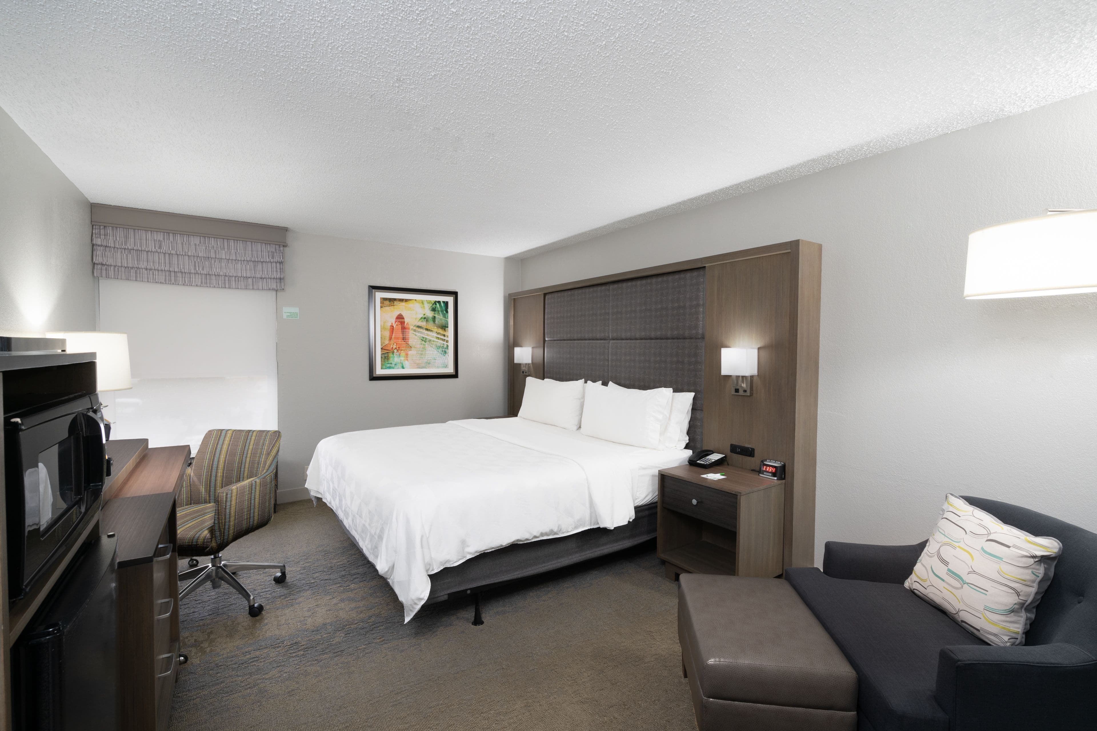 Holiday Inn Huntsville-Research Park - Image 4