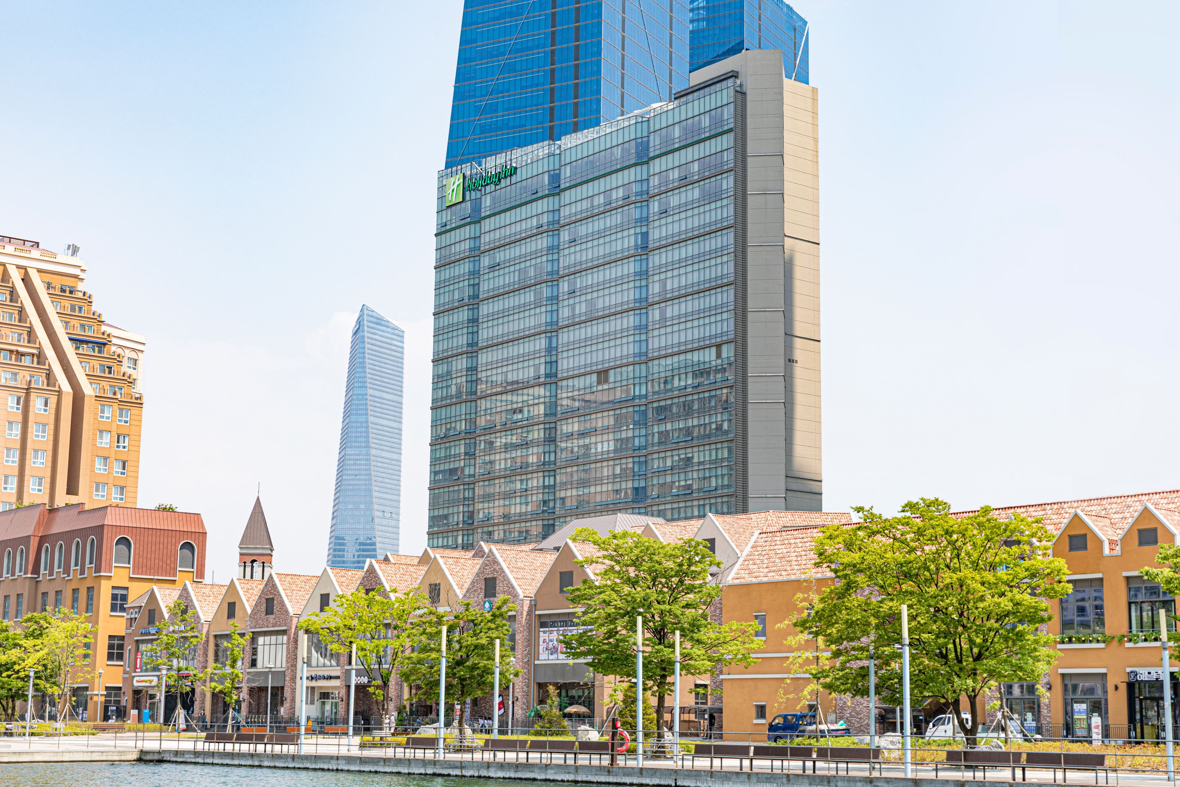 Holiday Inn Incheon Songdo - Image 1