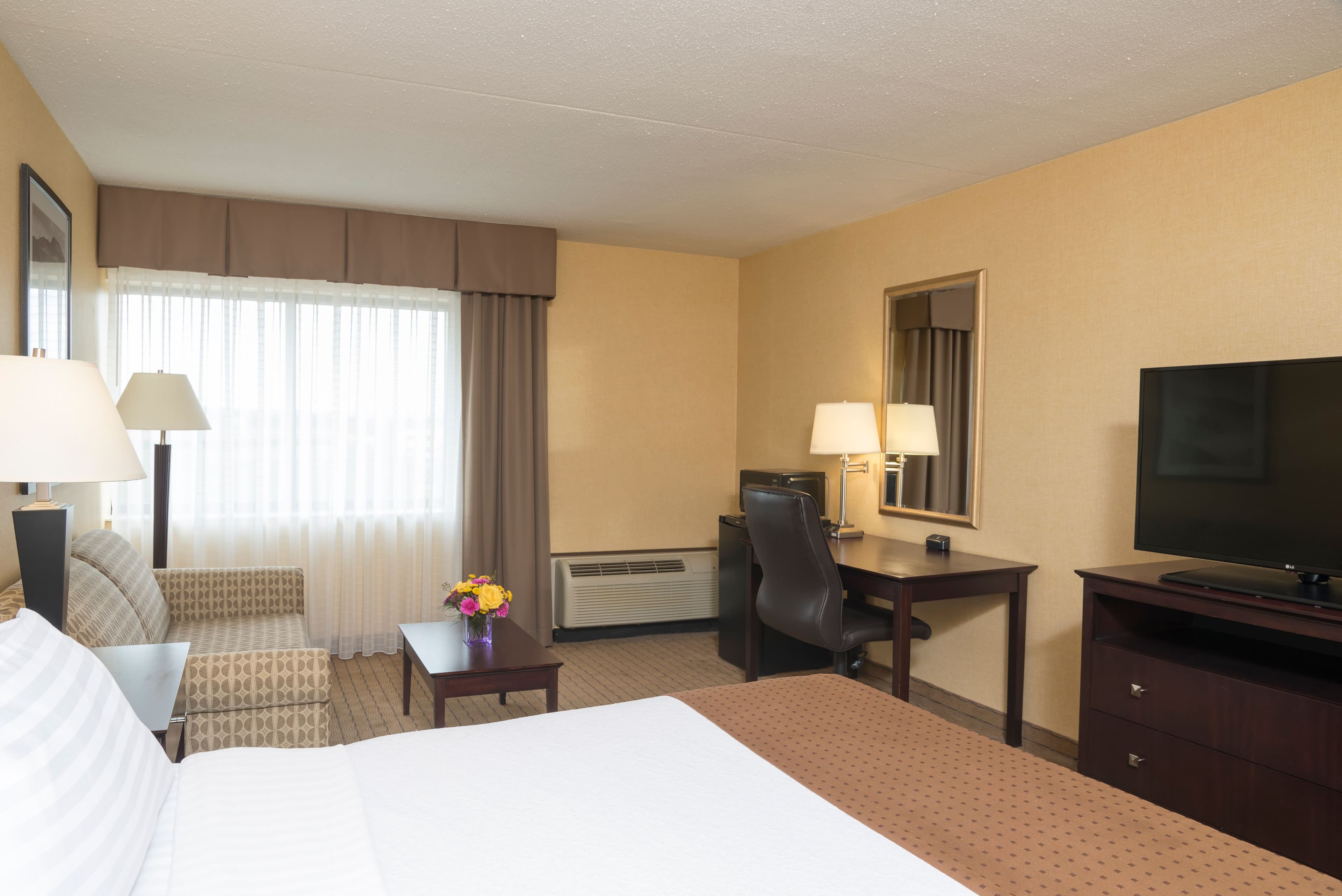 Holiday Inn Cleveland-S Independence - Image 5