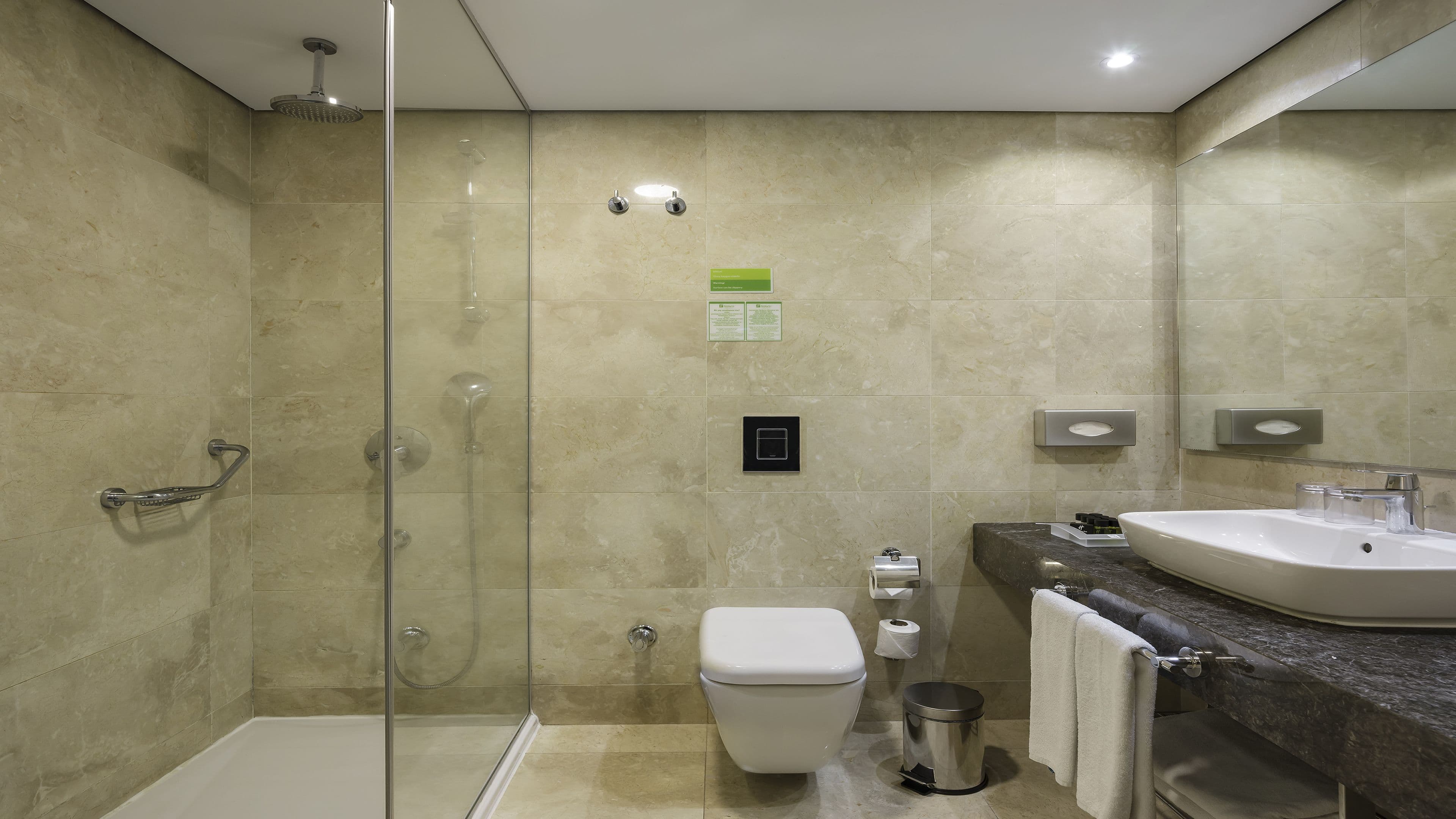Standard Room - Image 6