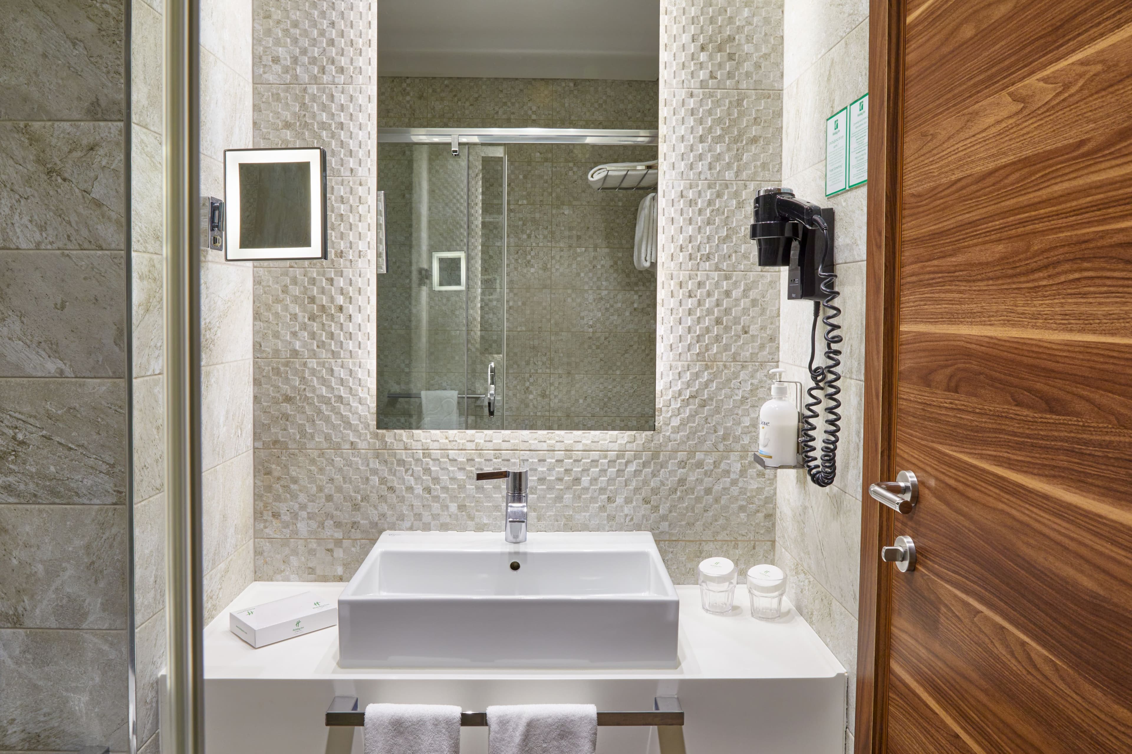 Standard Room - Image 5