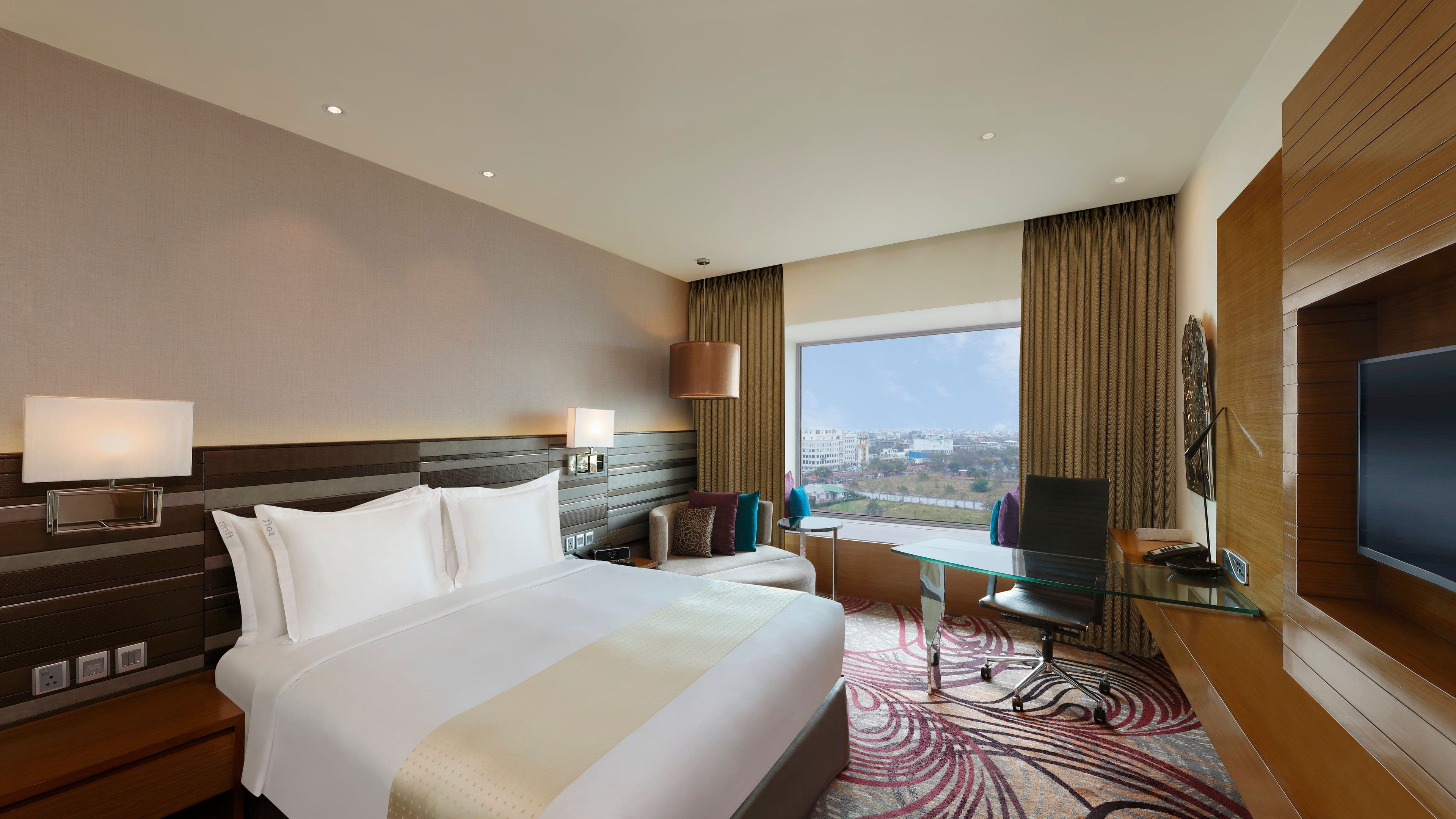 Holiday Inn Jaipur City Centre — 7