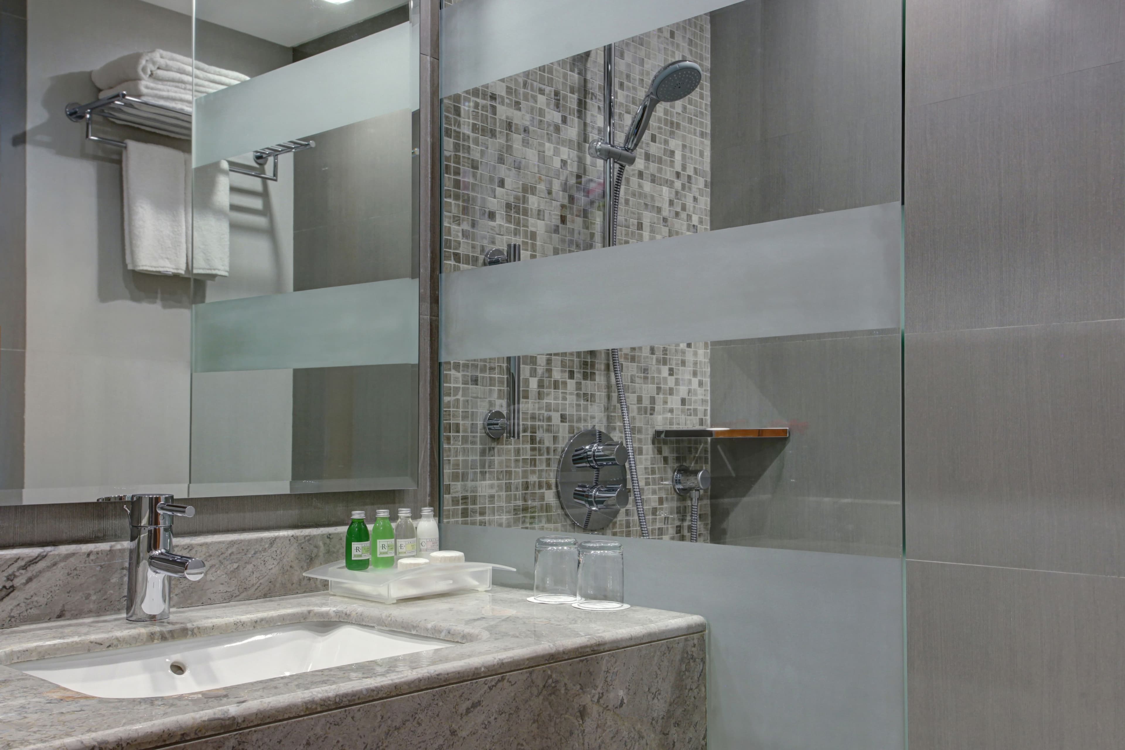Holiday Inn Jeddah Gateway — 16