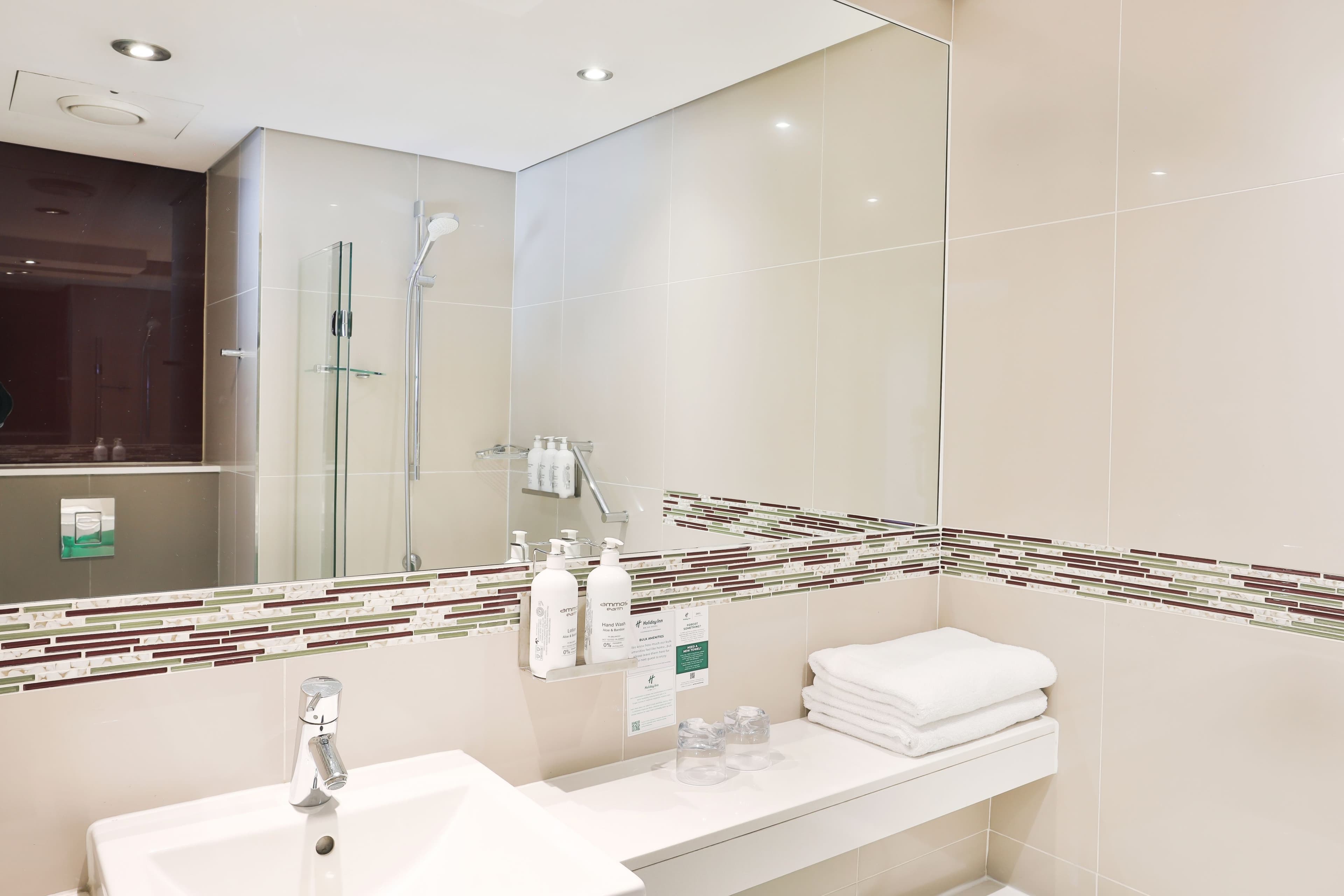 Holiday Inn Johannesburg - Rosebank — 7