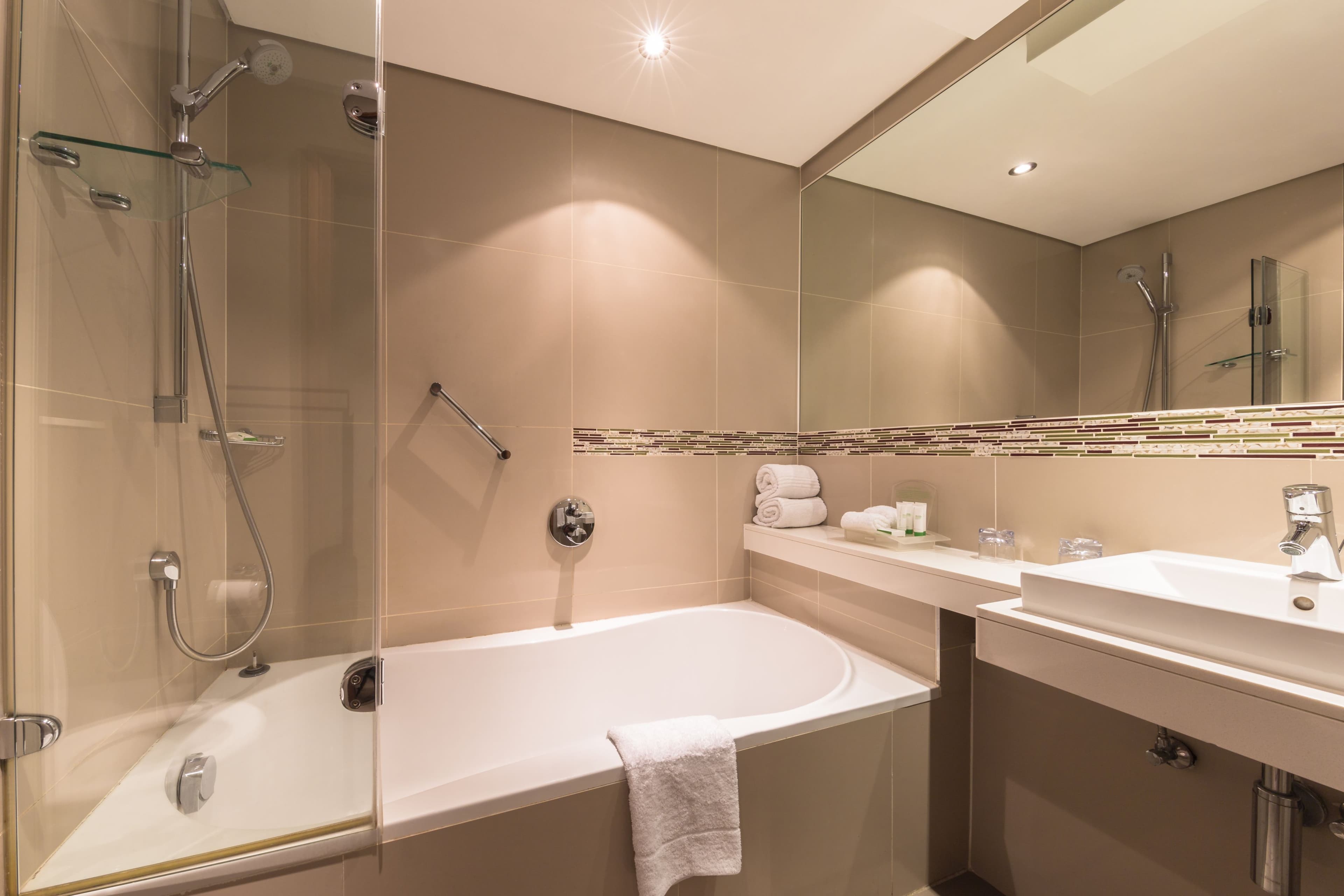 Standard Room - Image 9