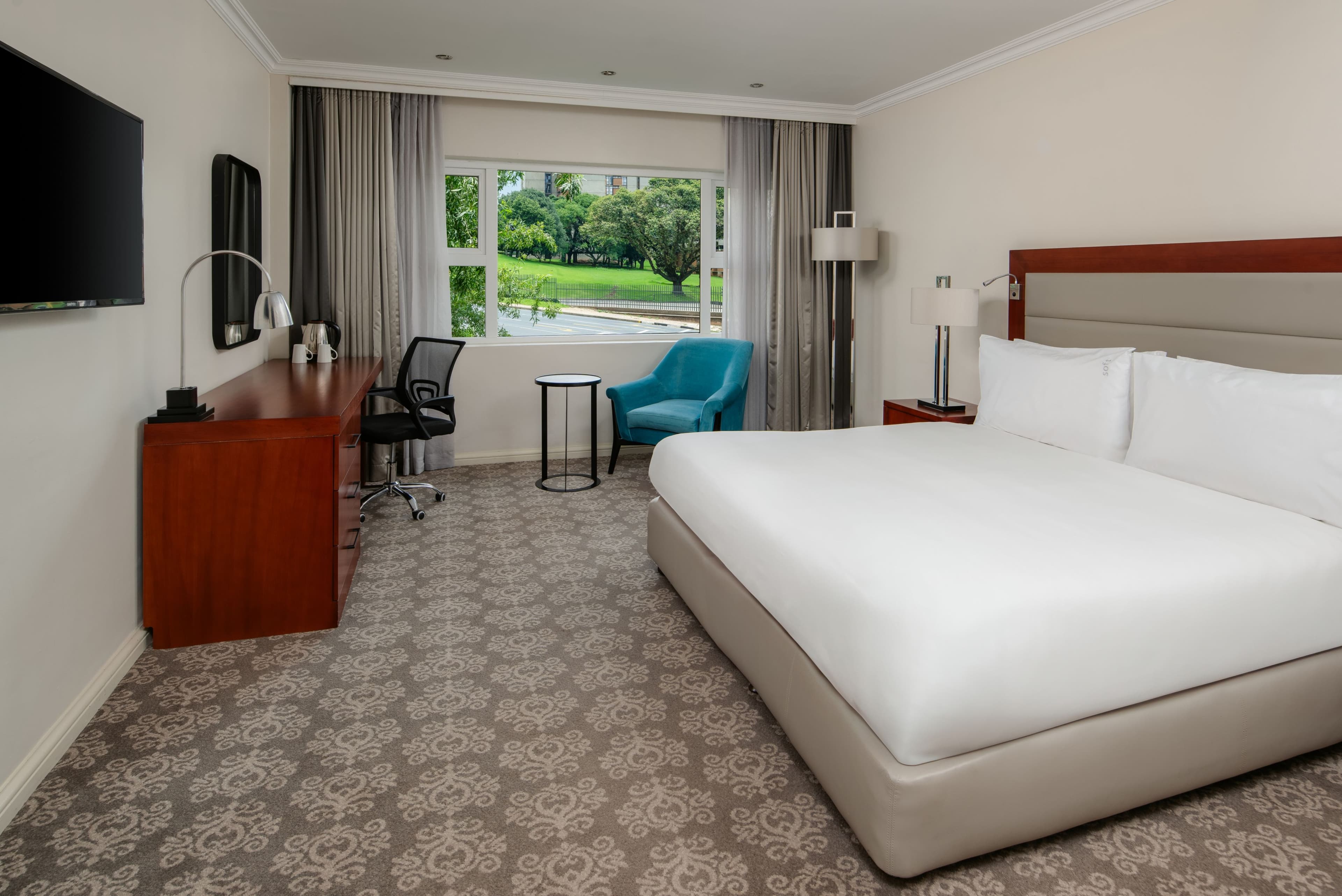 Holiday Inn Johannesburg Sunnyside Park - Image 4