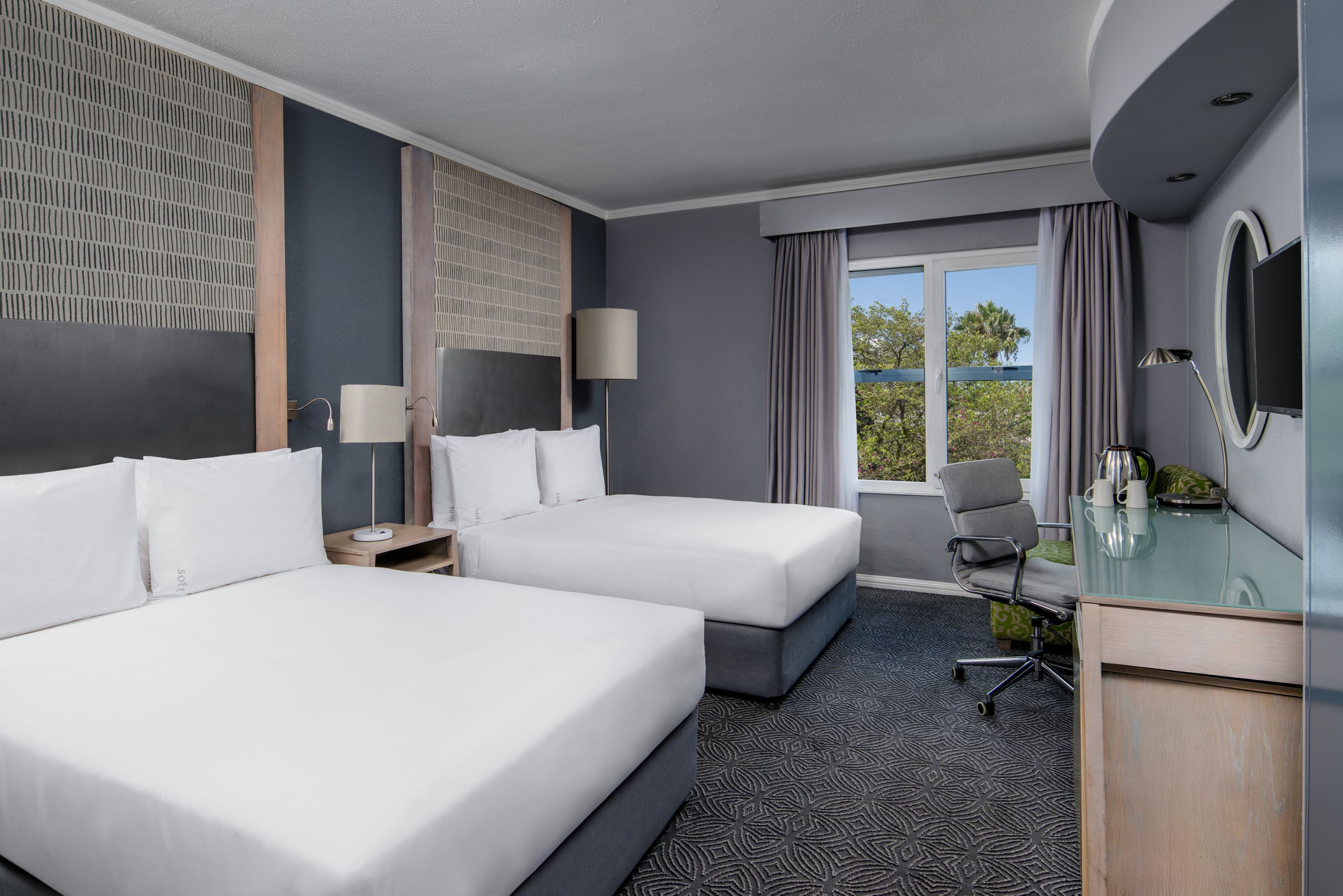 Holiday Inn Johannesburg Airport — 14