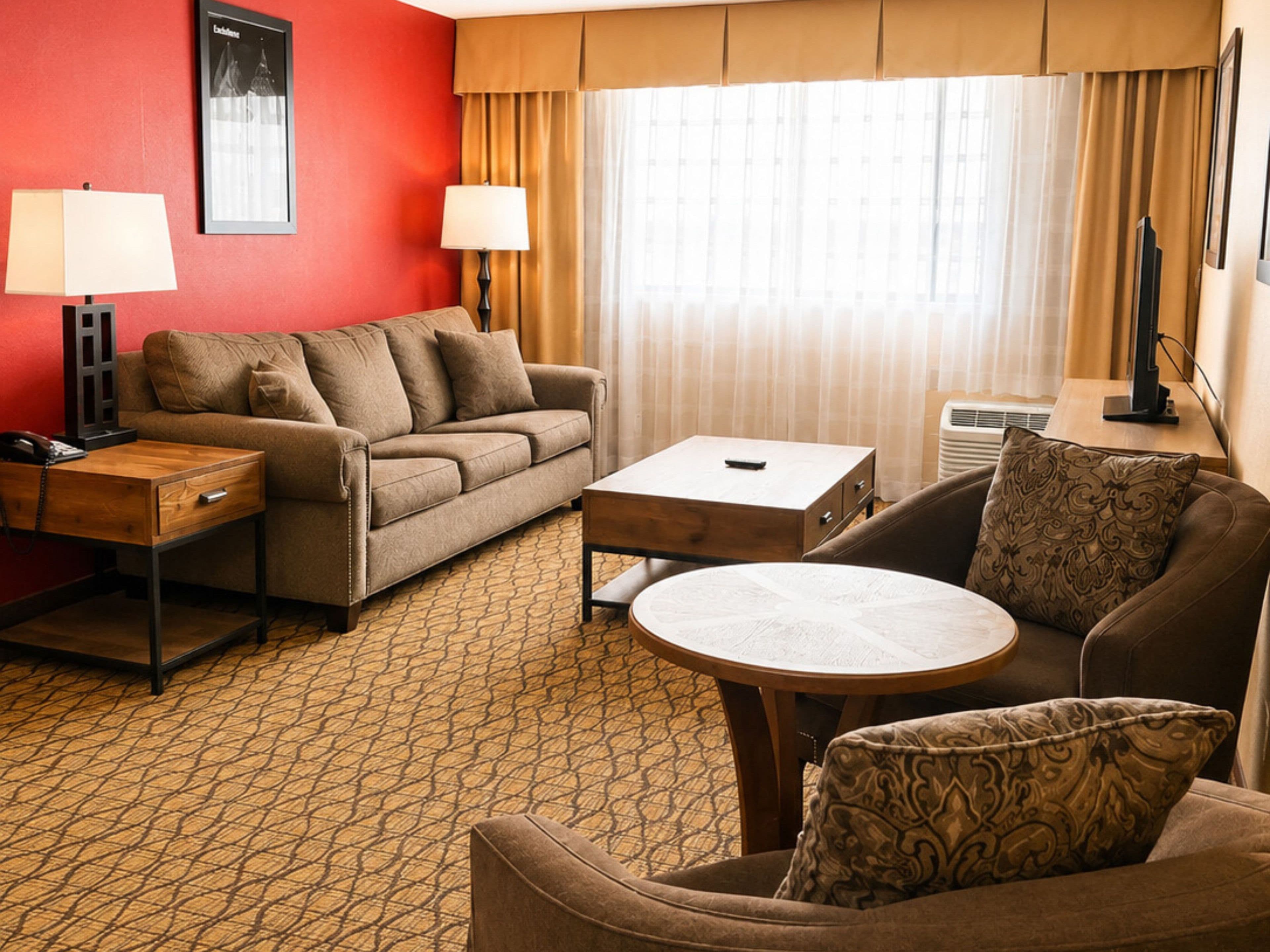 Holiday Inn Johnson City — 6