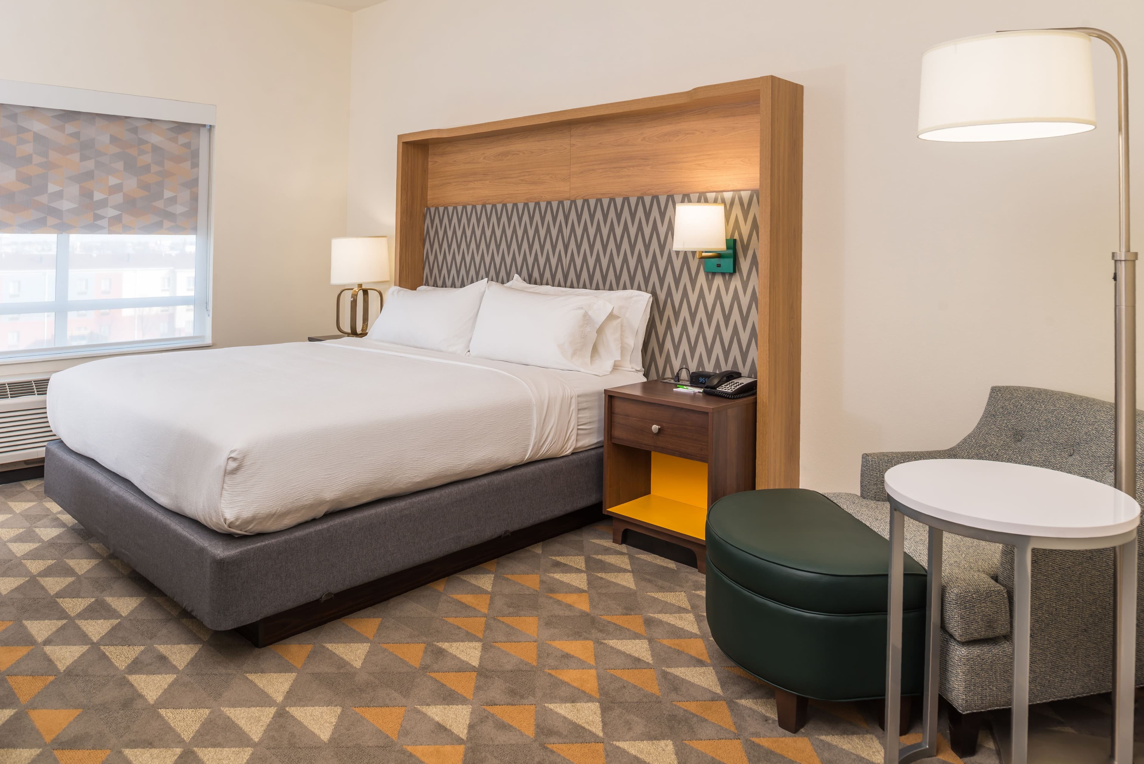 Holiday Inn Joplin — 12