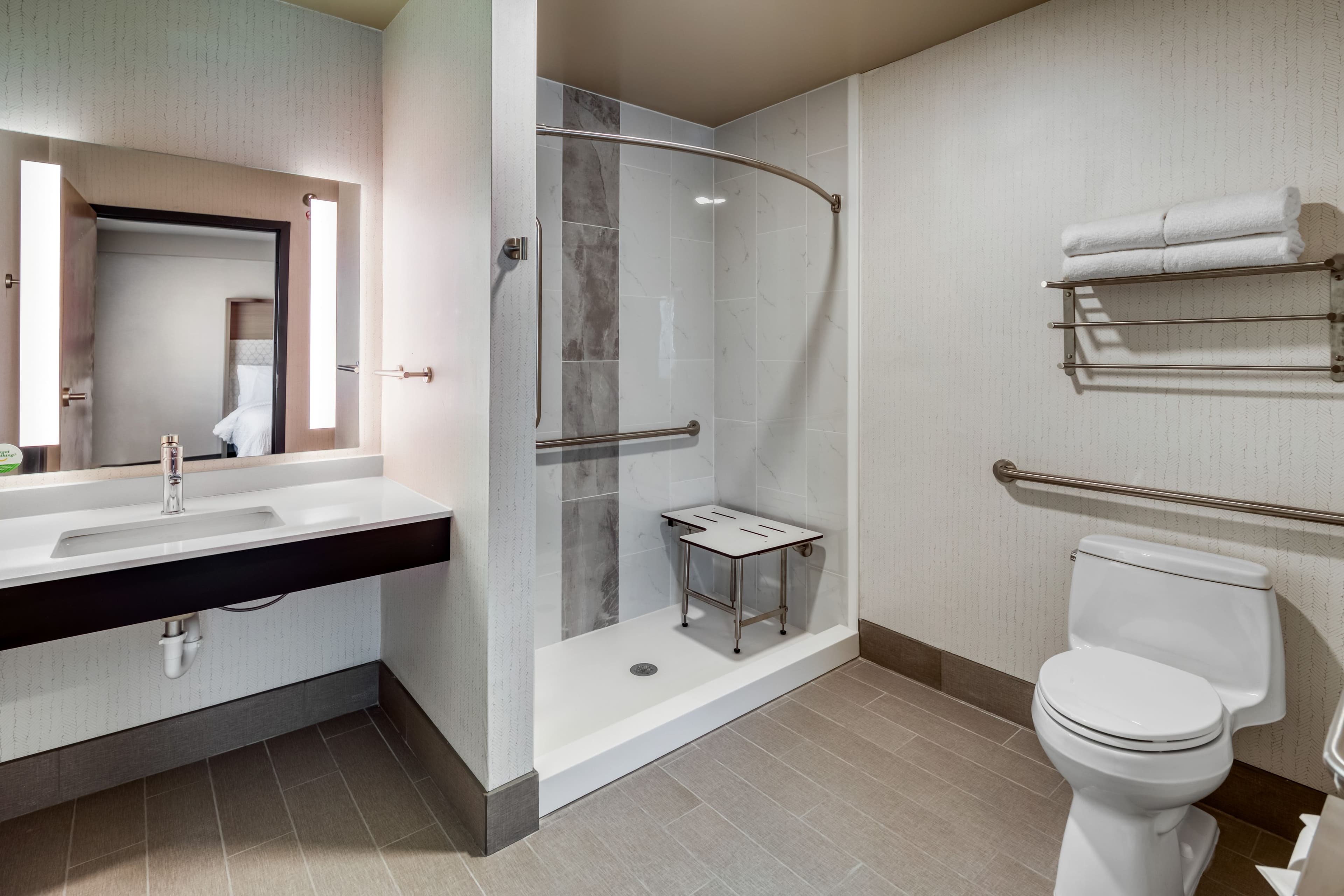 Holiday Inn Kansas City - Downtown — 7