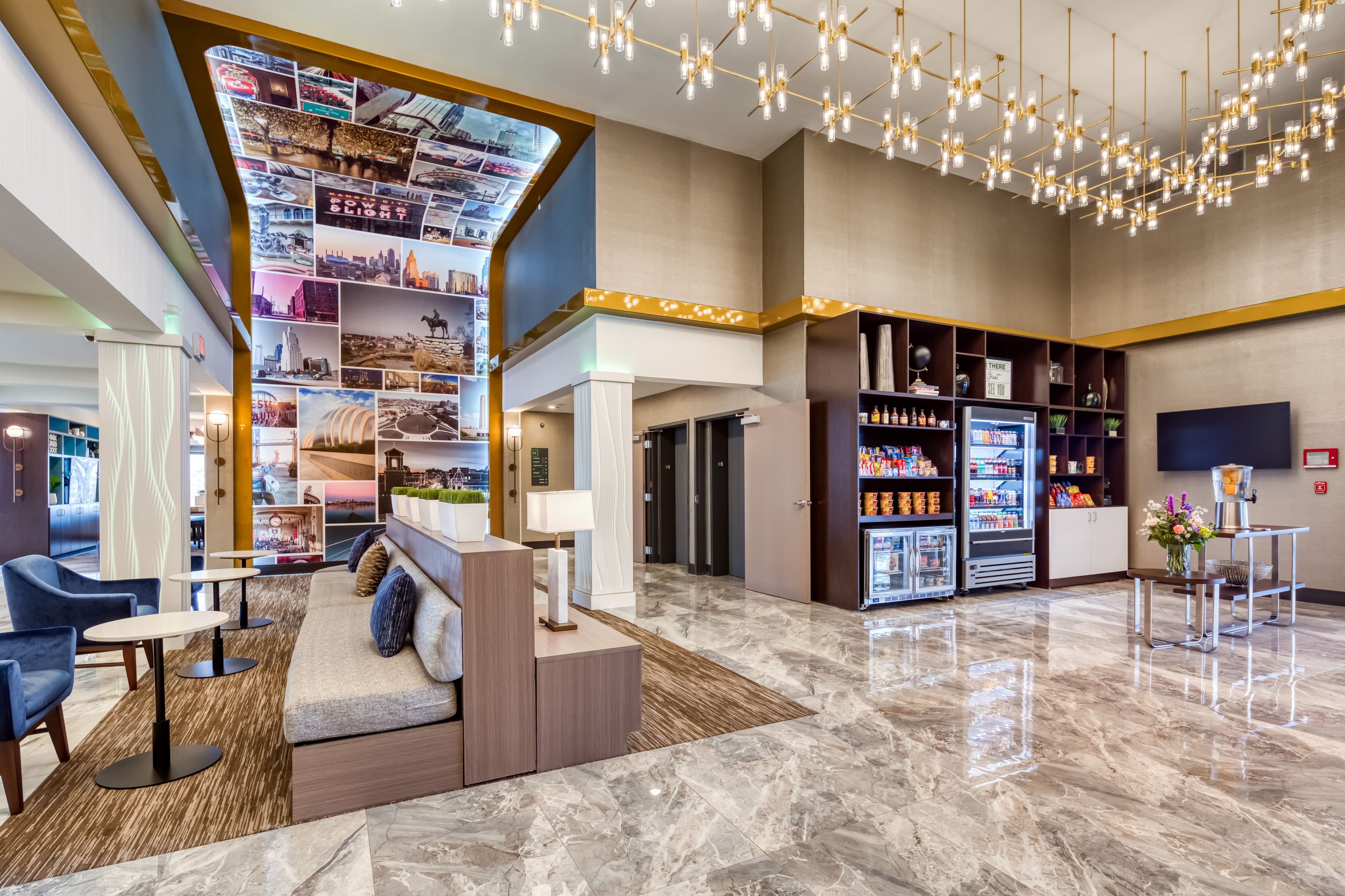 Holiday Inn Kansas City - Downtown - Image 1