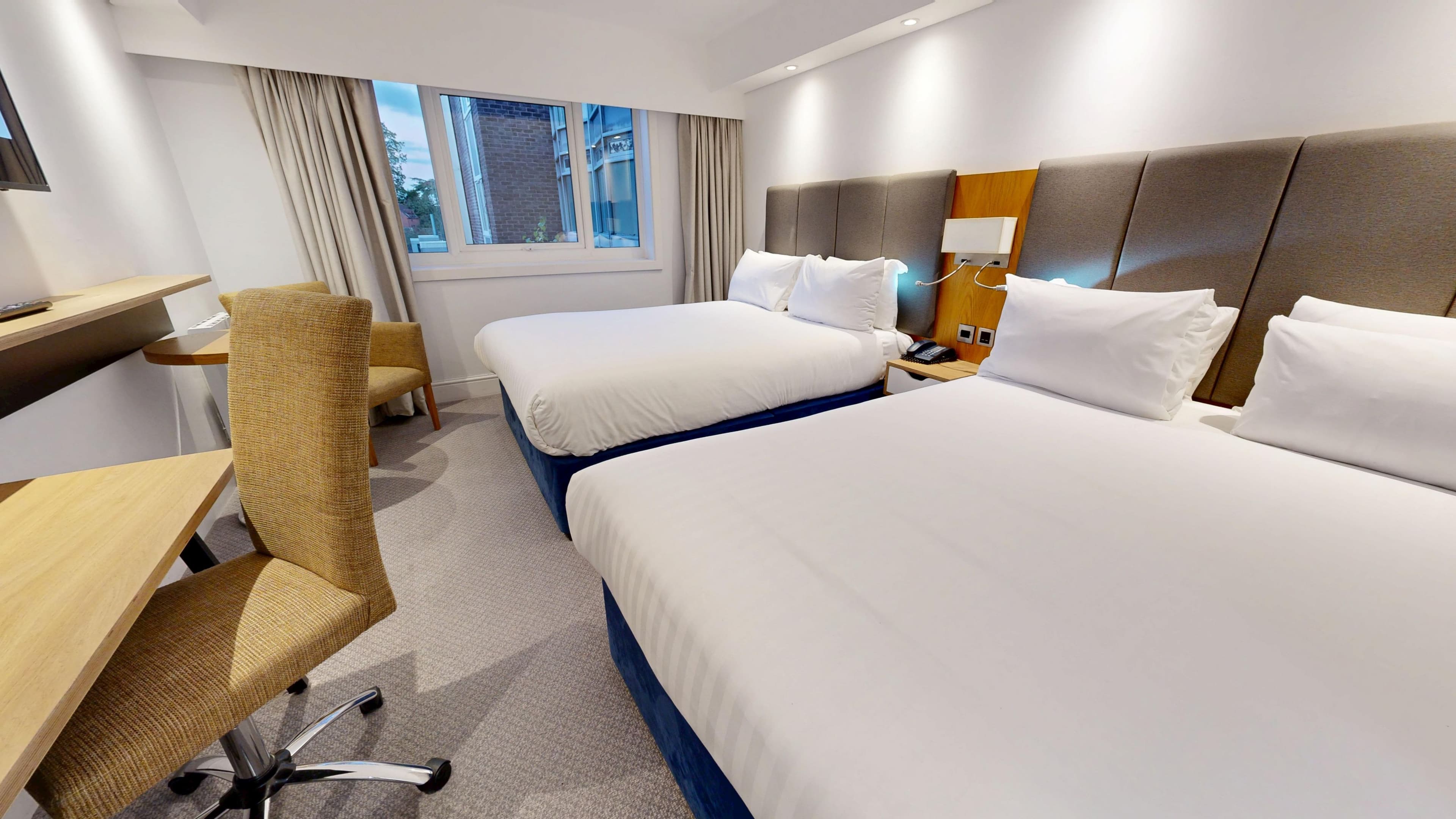 Holiday Inn Kenilworth - Warwick — 6