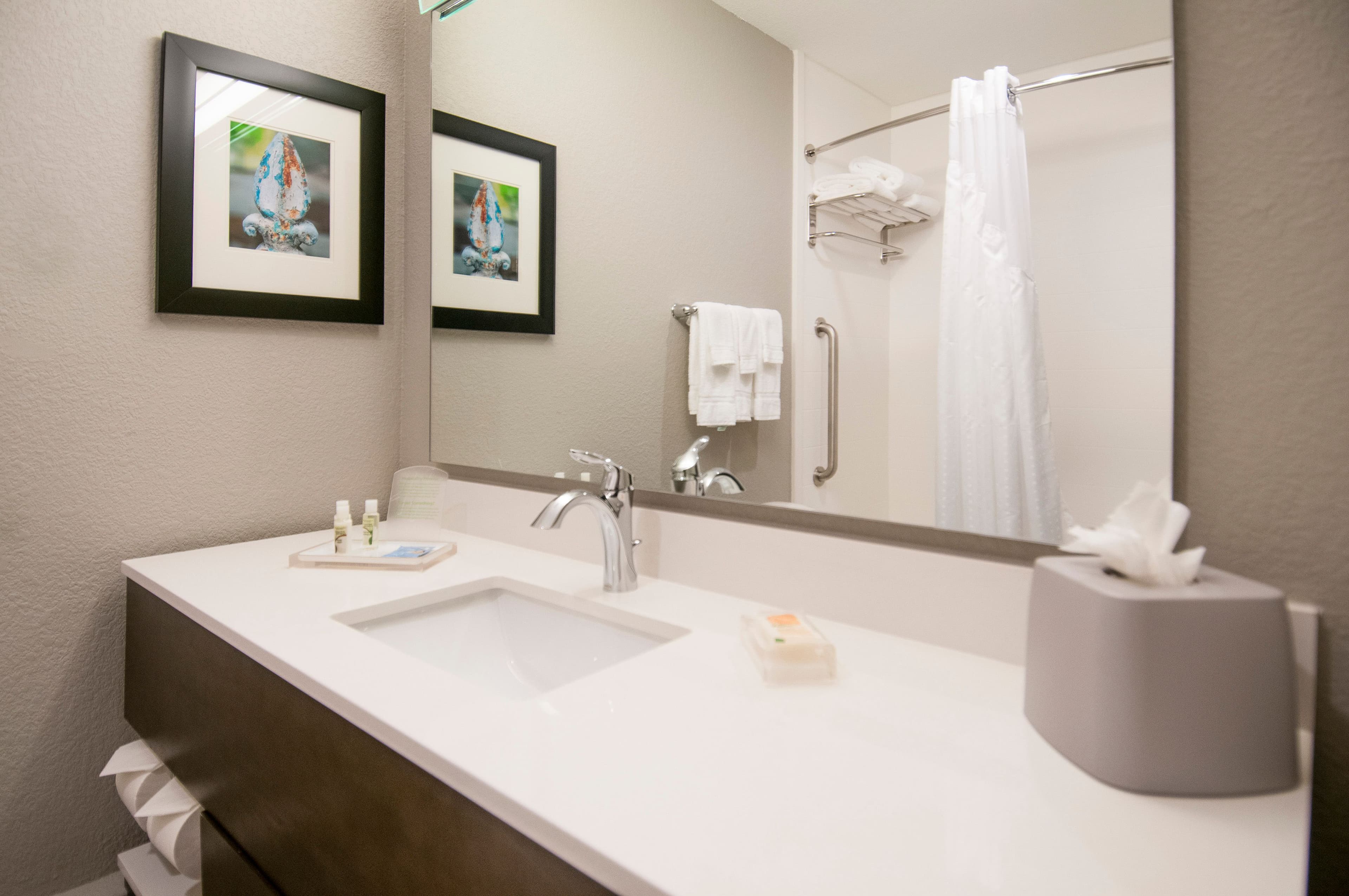 Holiday Inn New Orleans Airport North - Image 3