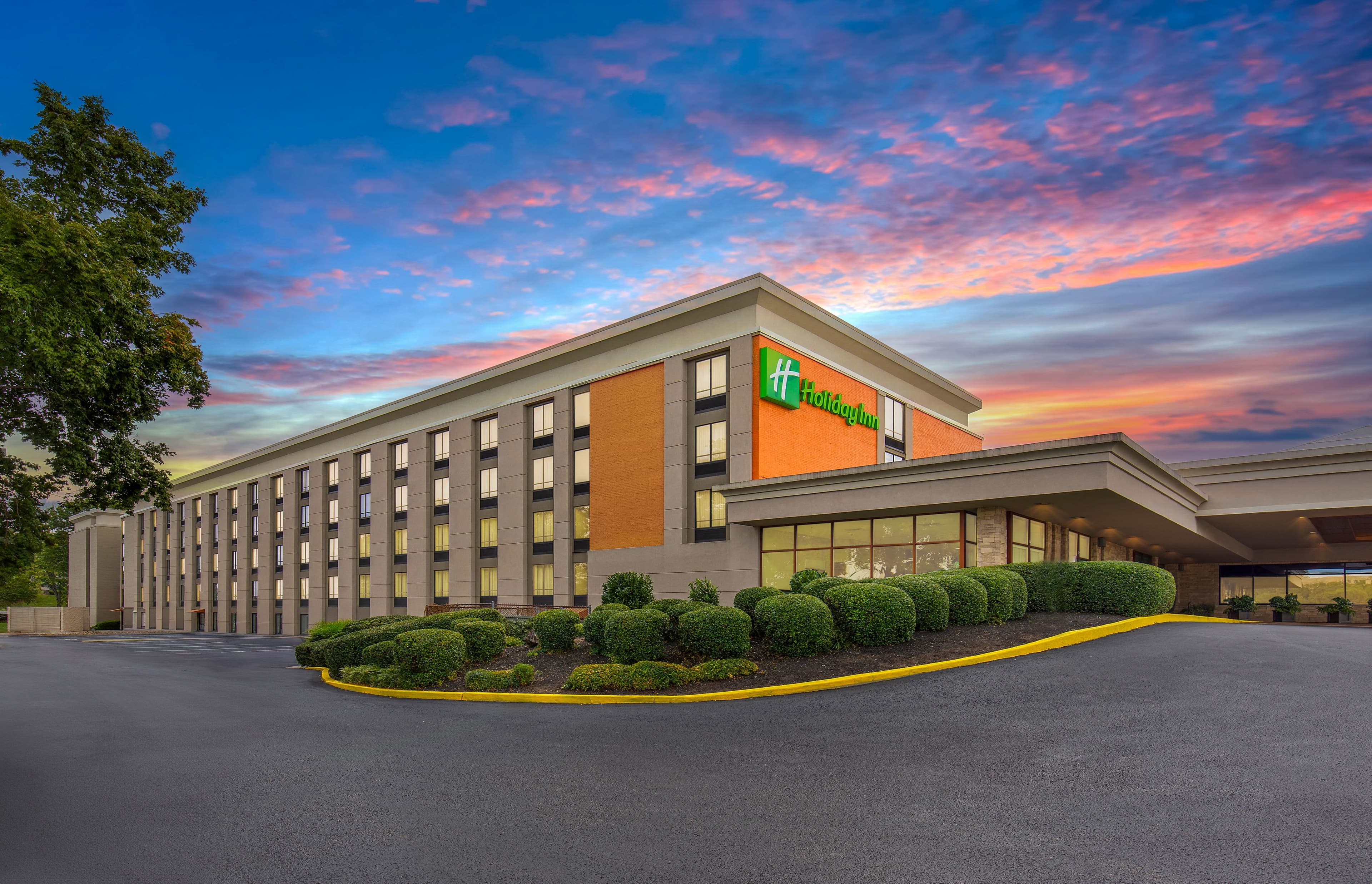 Holiday Inn Knoxville West- Cedar Bluff Rd - Image 1