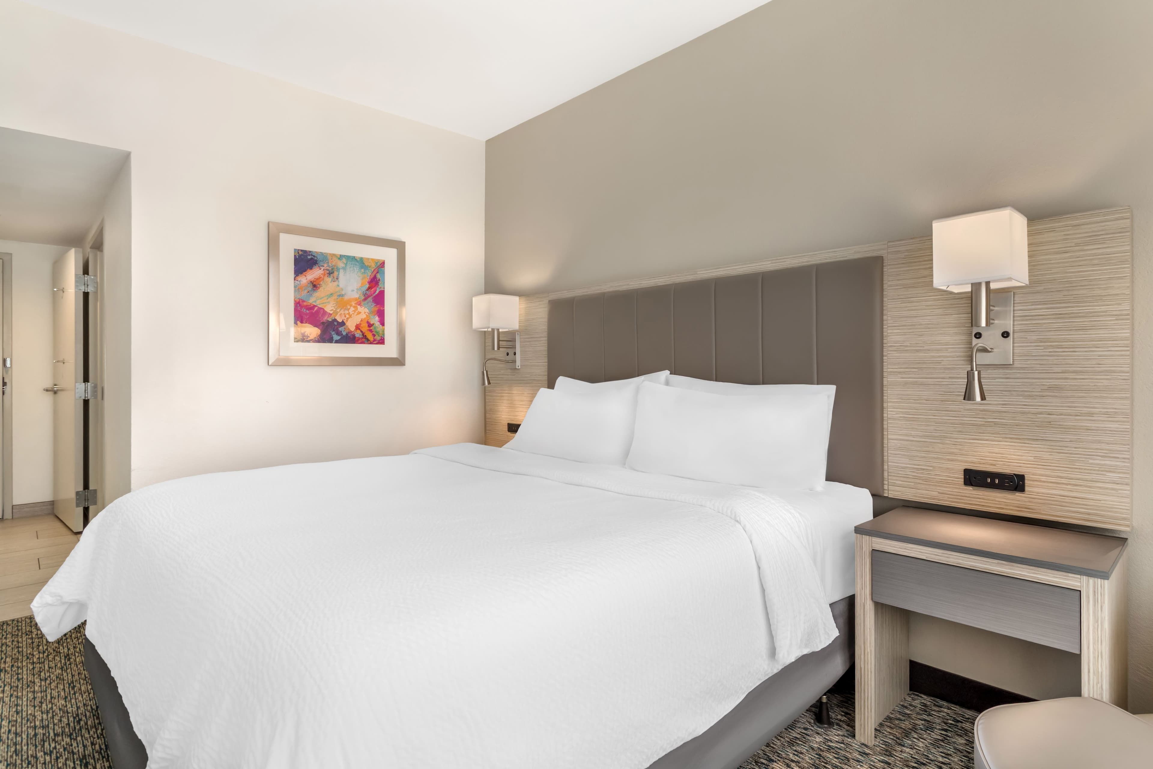 Holiday Inn Knoxville N - Merchant Drive — 13