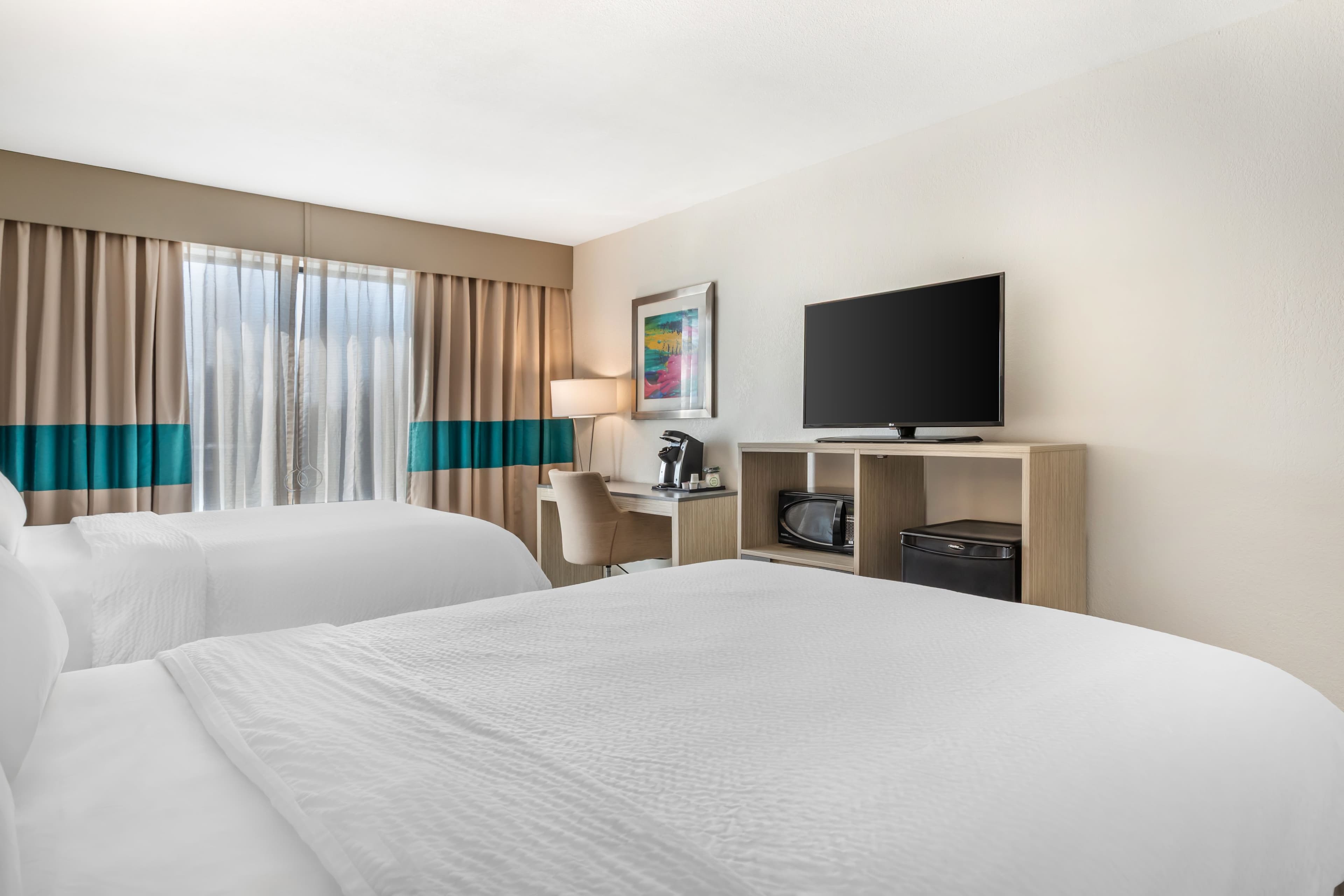 Holiday Inn Knoxville N - Merchant Drive — 28