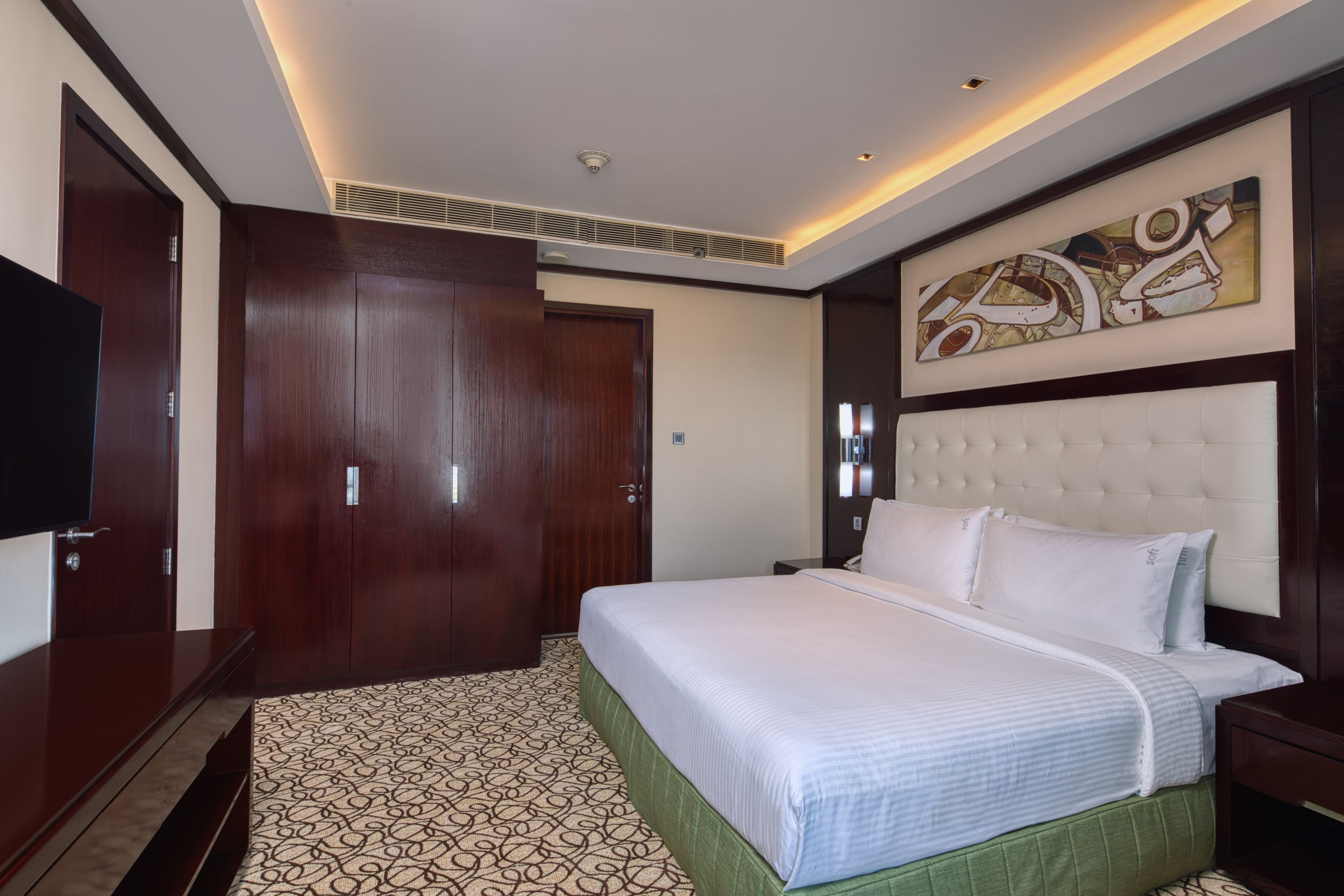 Holiday Inn Cochin - Image 3