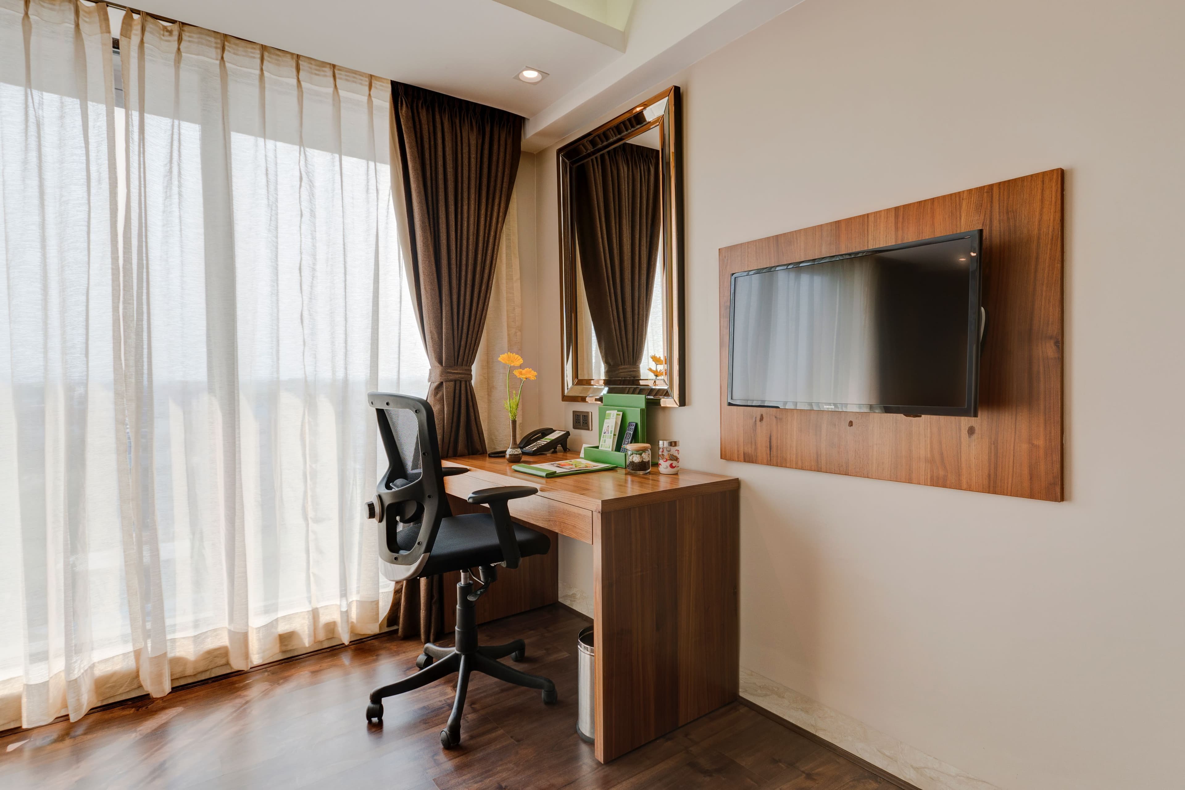 Holiday Inn Kolkata Airport - Image 3