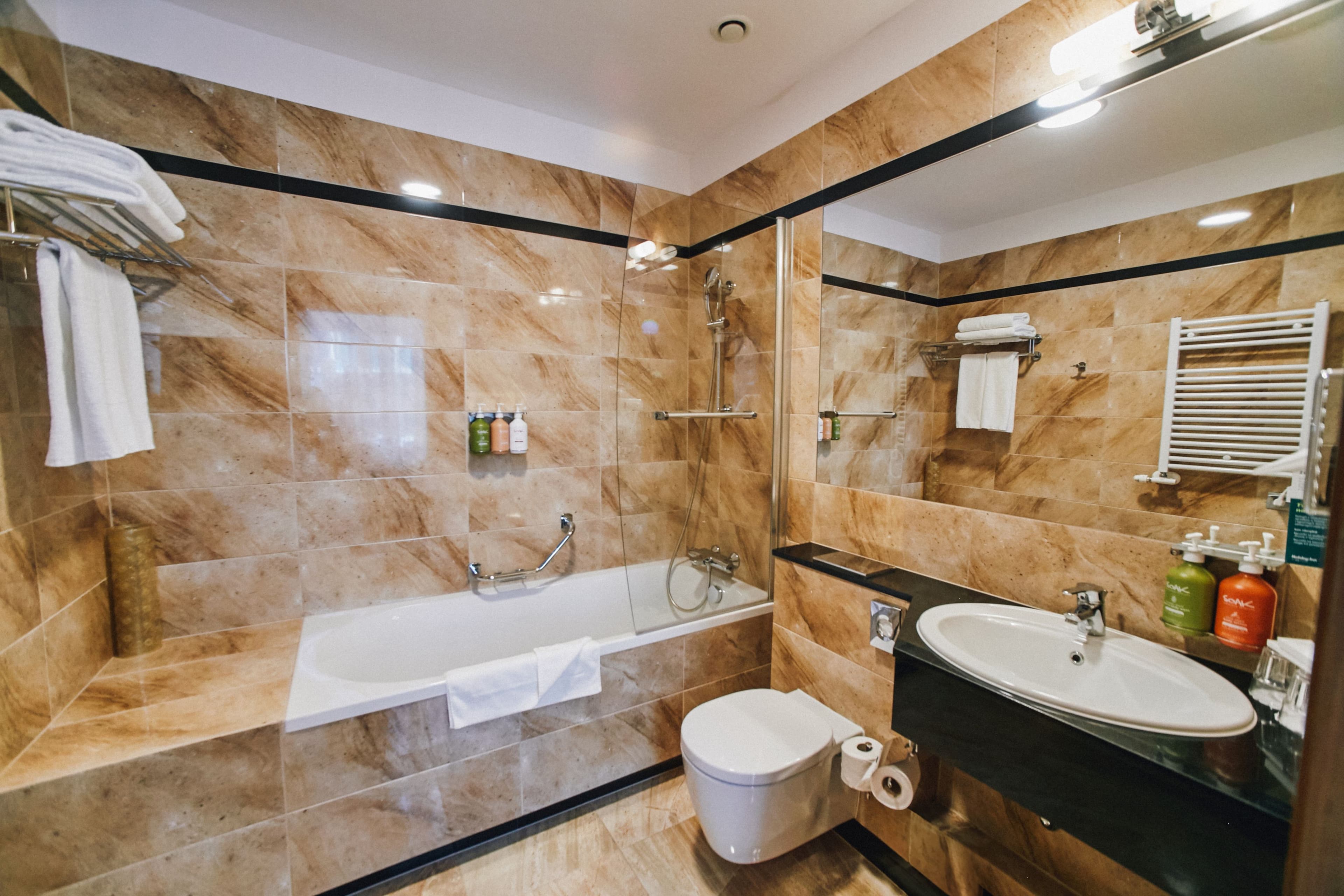 Standard Room - Image 6