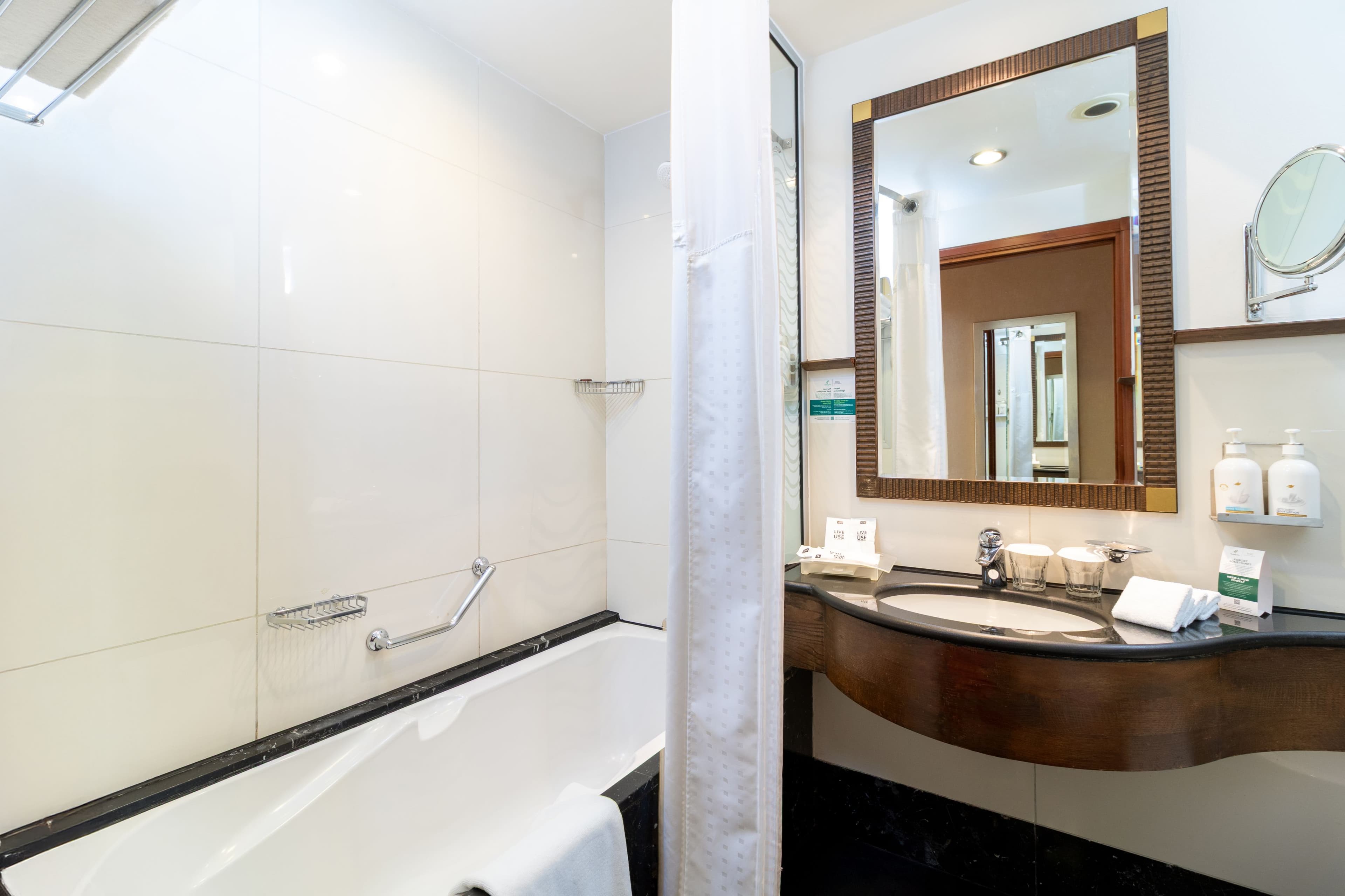Holiday Inn Kuwait Salmiya — 19