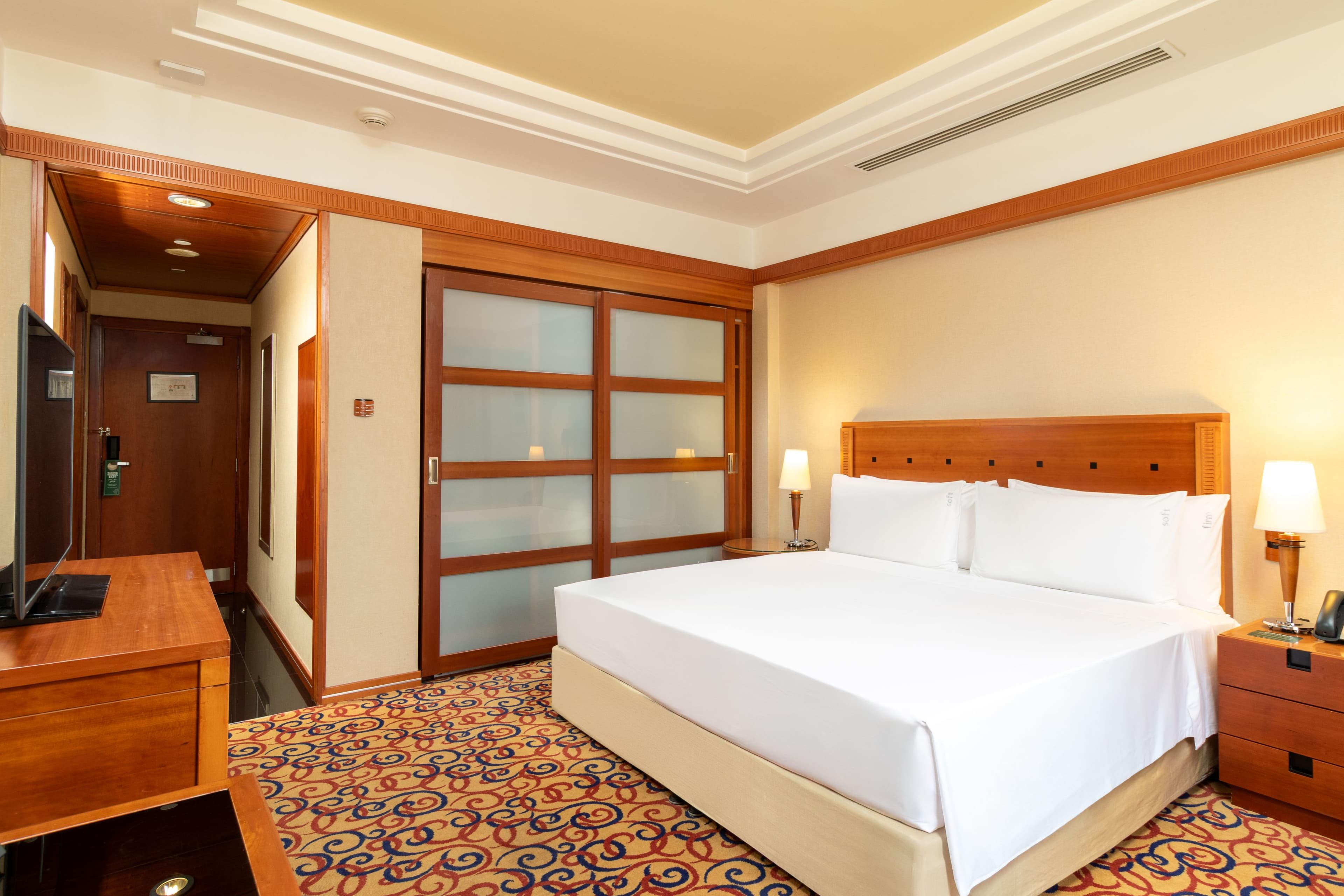 Holiday Inn Kuwait Salmiya — 18