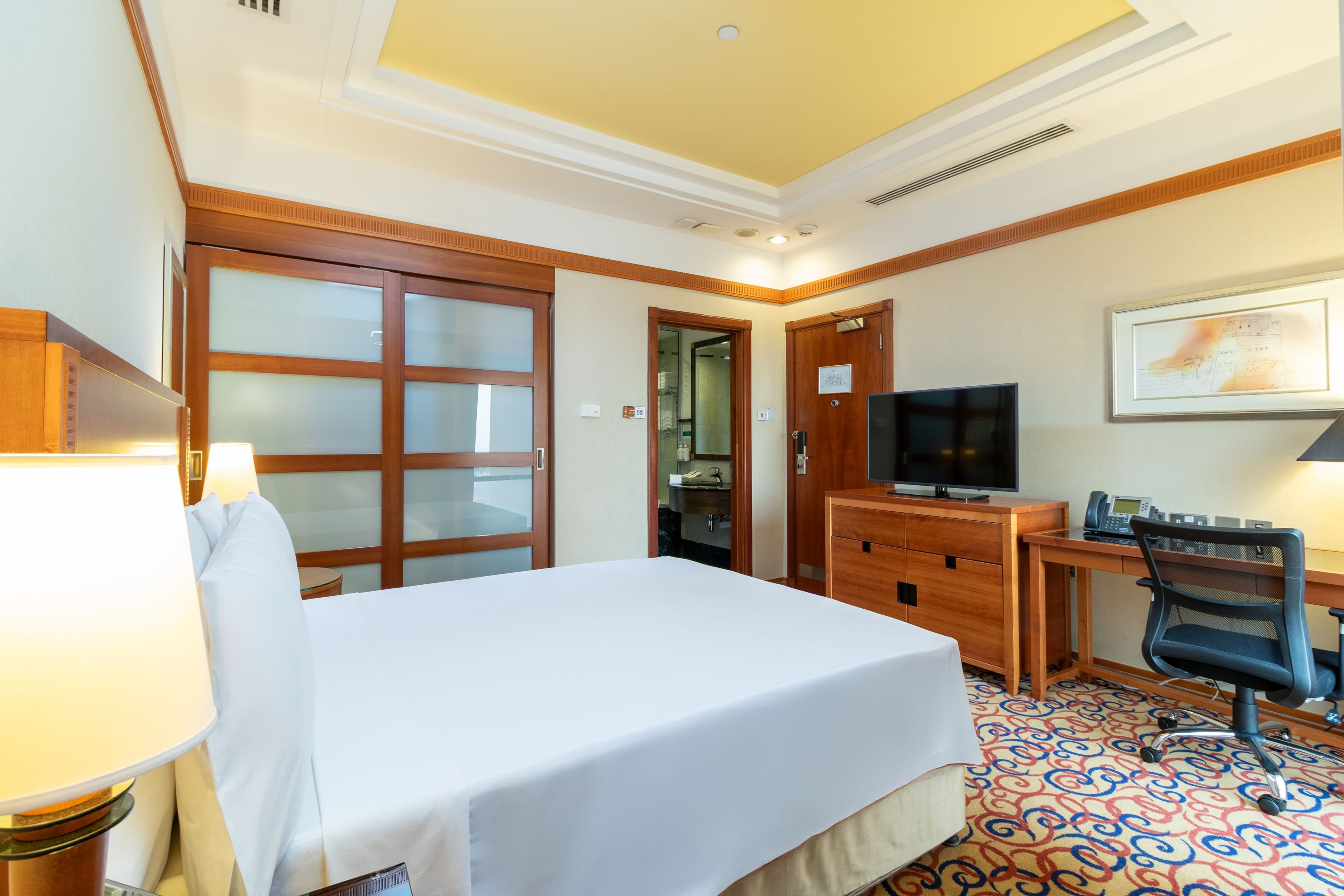 Holiday Inn Kuwait Salmiya — 33