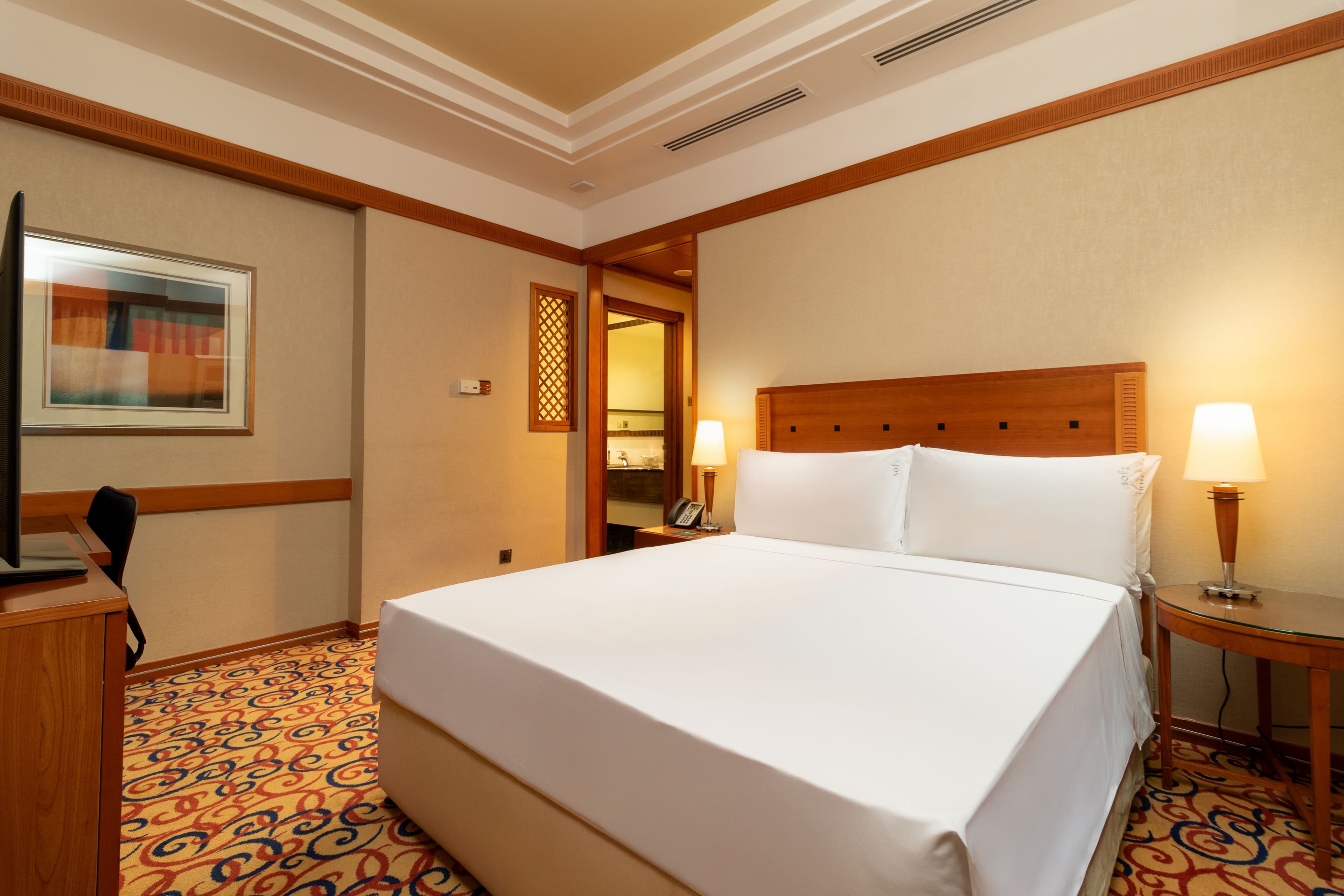 Holiday Inn Kuwait Salmiya — 7