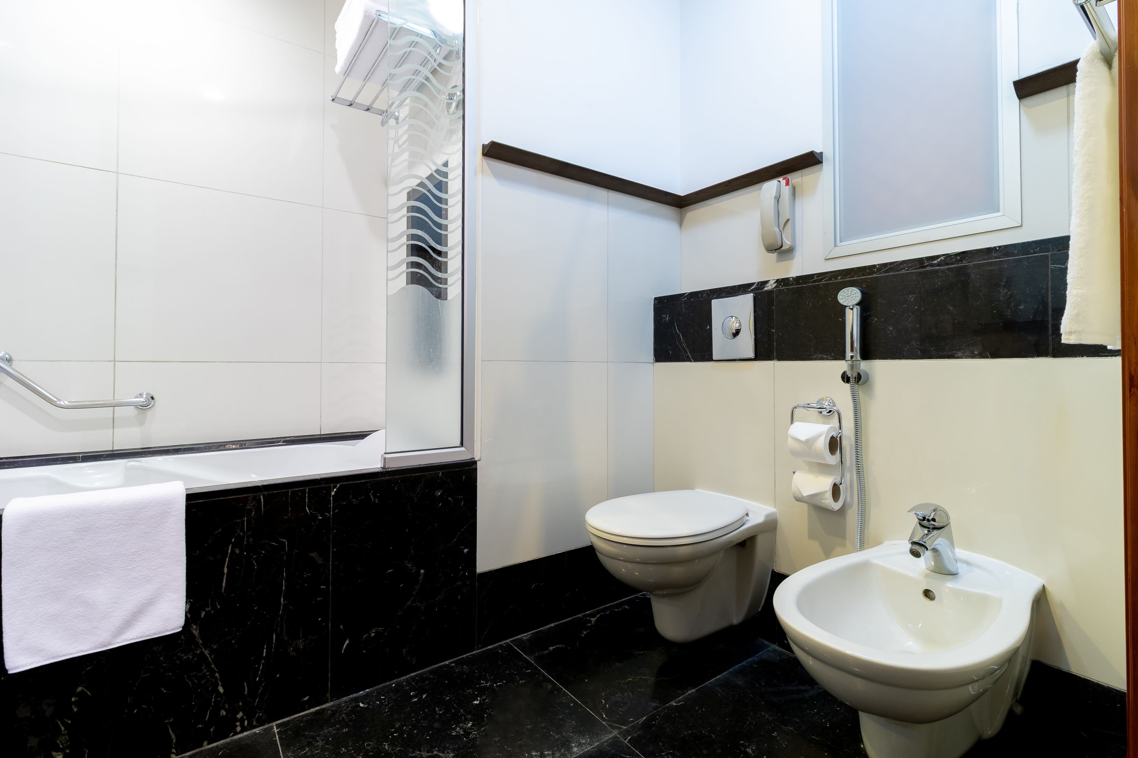 Holiday Inn Kuwait Salmiya — 40