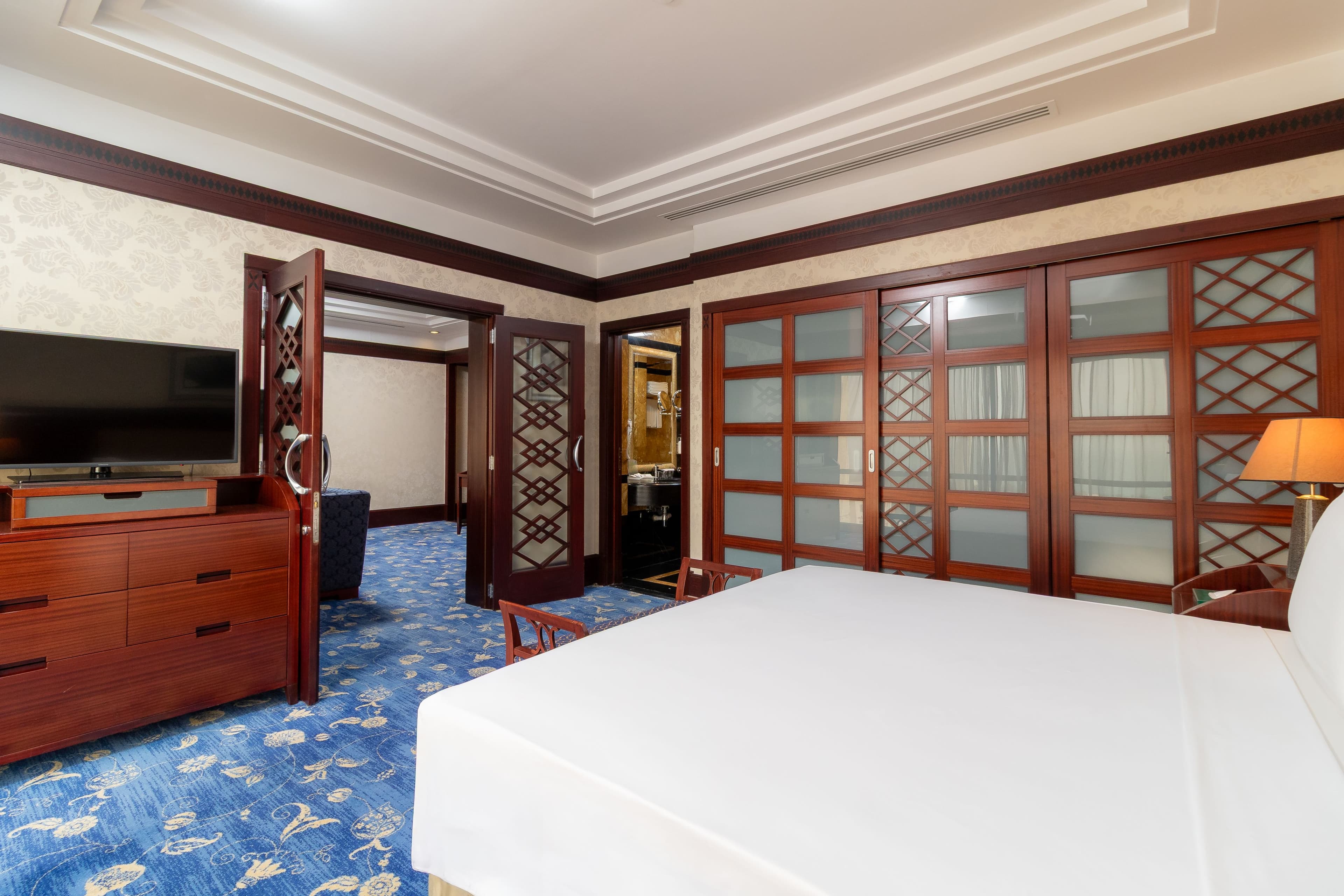 Holiday Inn Kuwait Salmiya — 54