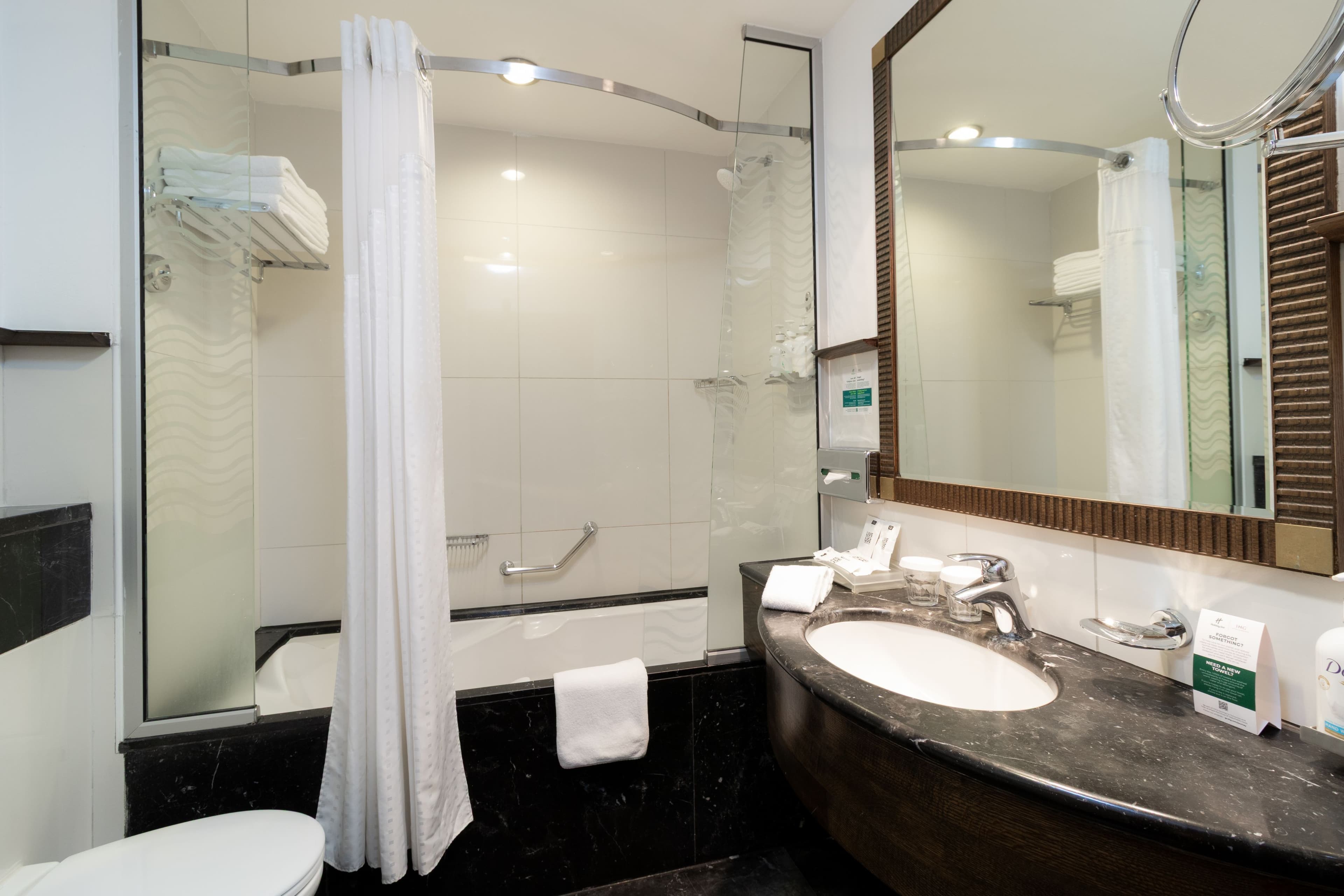 Holiday Inn Kuwait Salmiya — 37