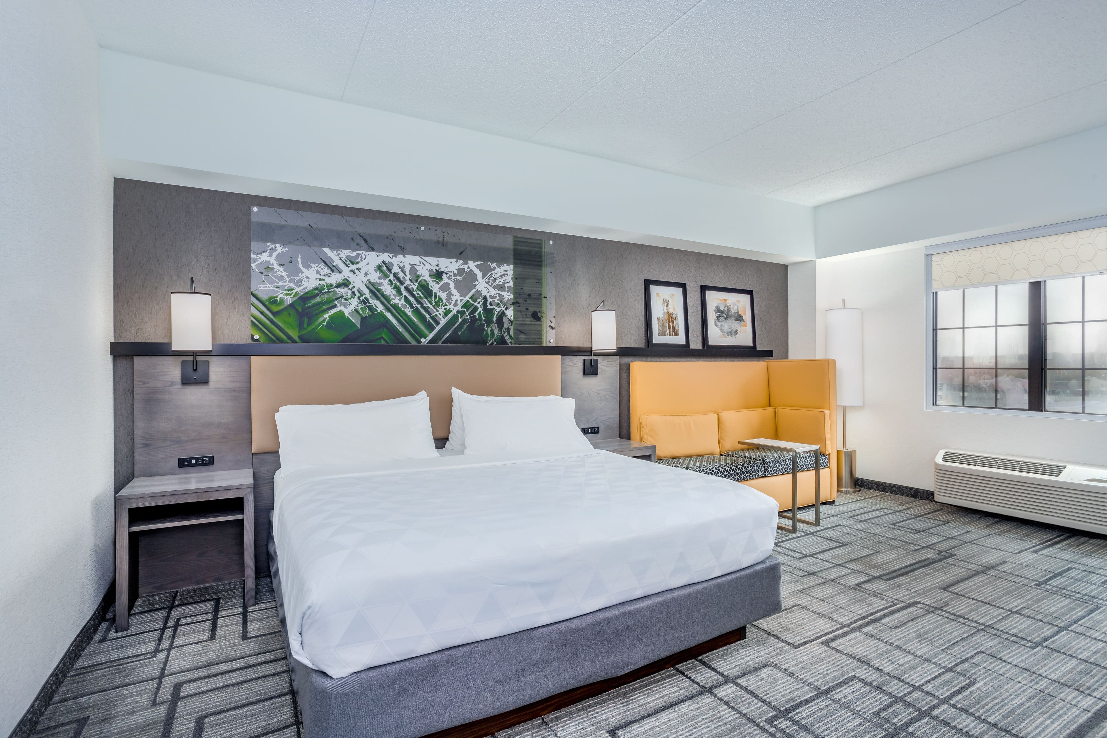 Holiday Inn Lafayette-City Centre — 7