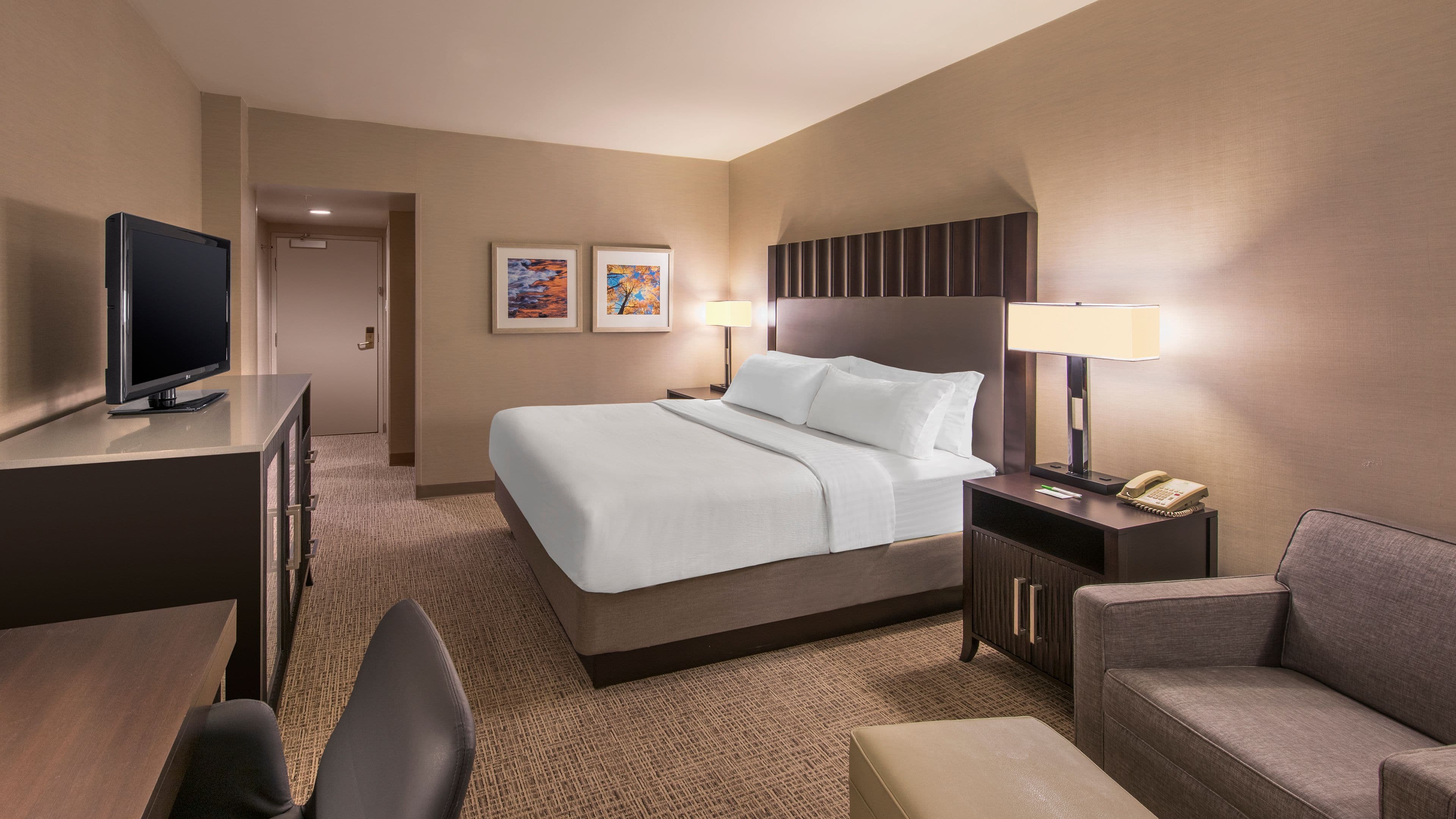 Holiday Inn Denver Lakewood — 6